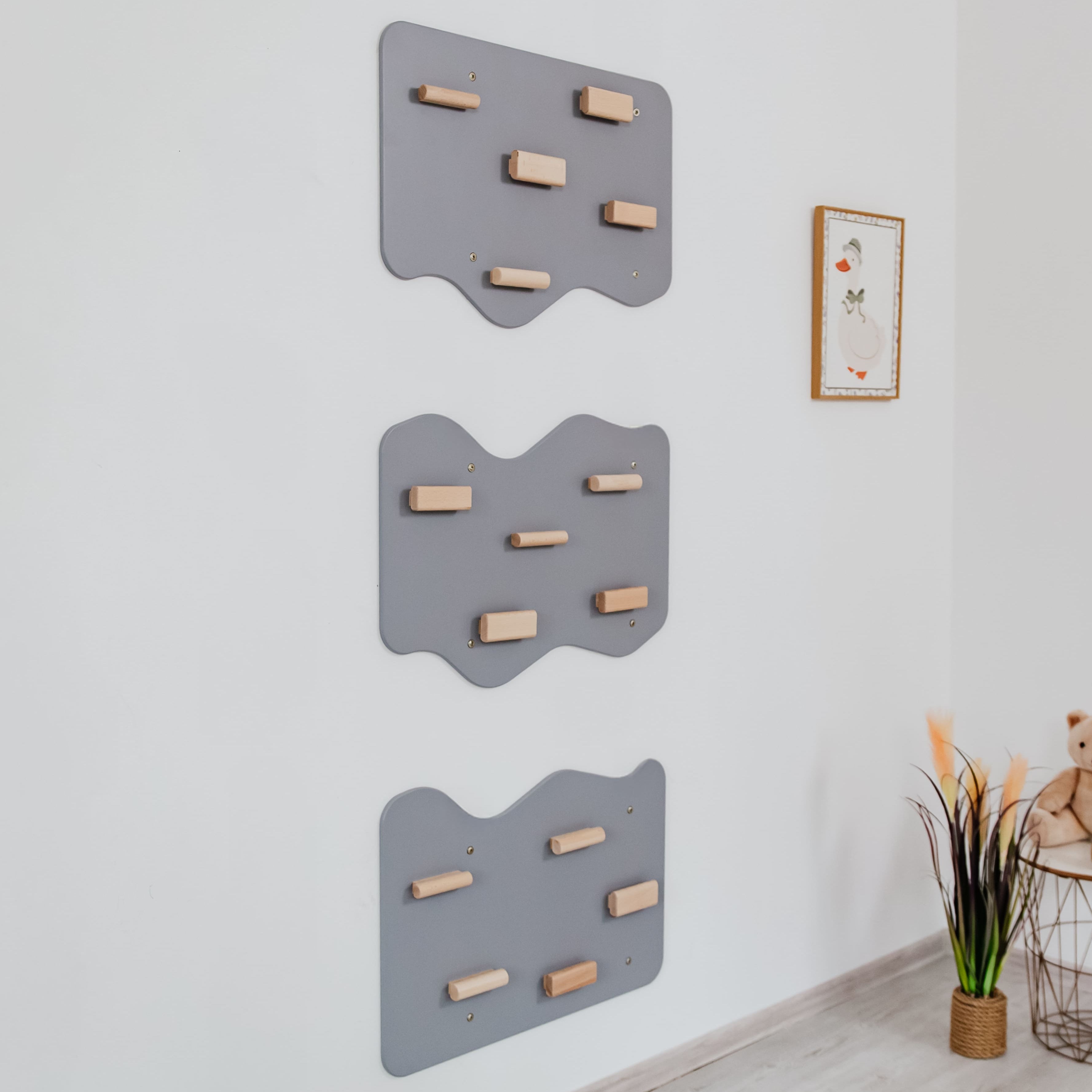 Indoor Rock Wall with Cloud-Shaped Panels & Wooden Climbing Holds for Kids 3-10