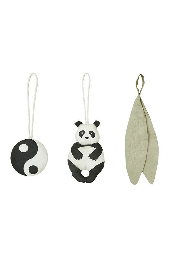 SET OF 3 RATTLE TOY SENSORIAL HANGERS Little Wonder & Co