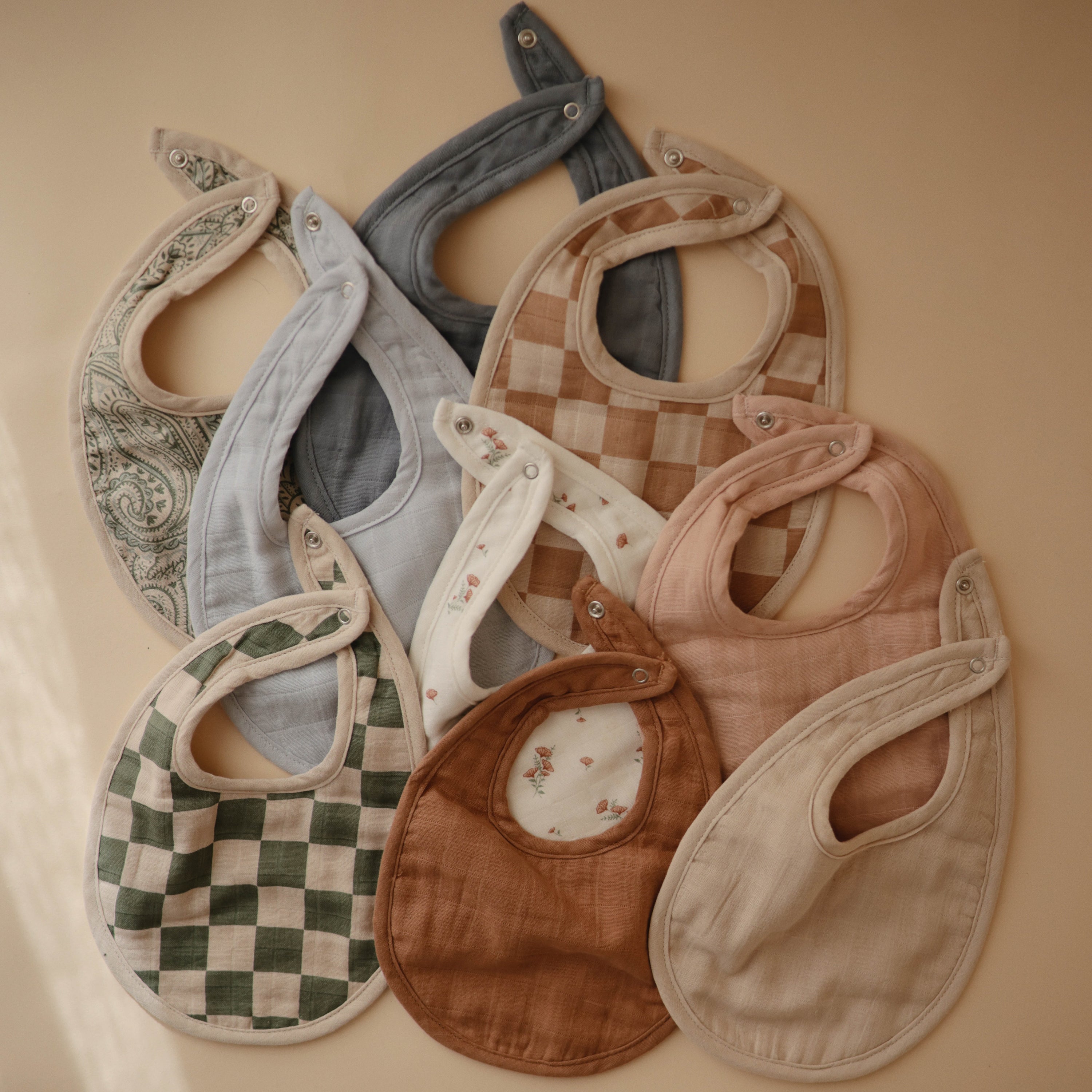 Muslin Bib 2-Pack Muslin Bib Mushie