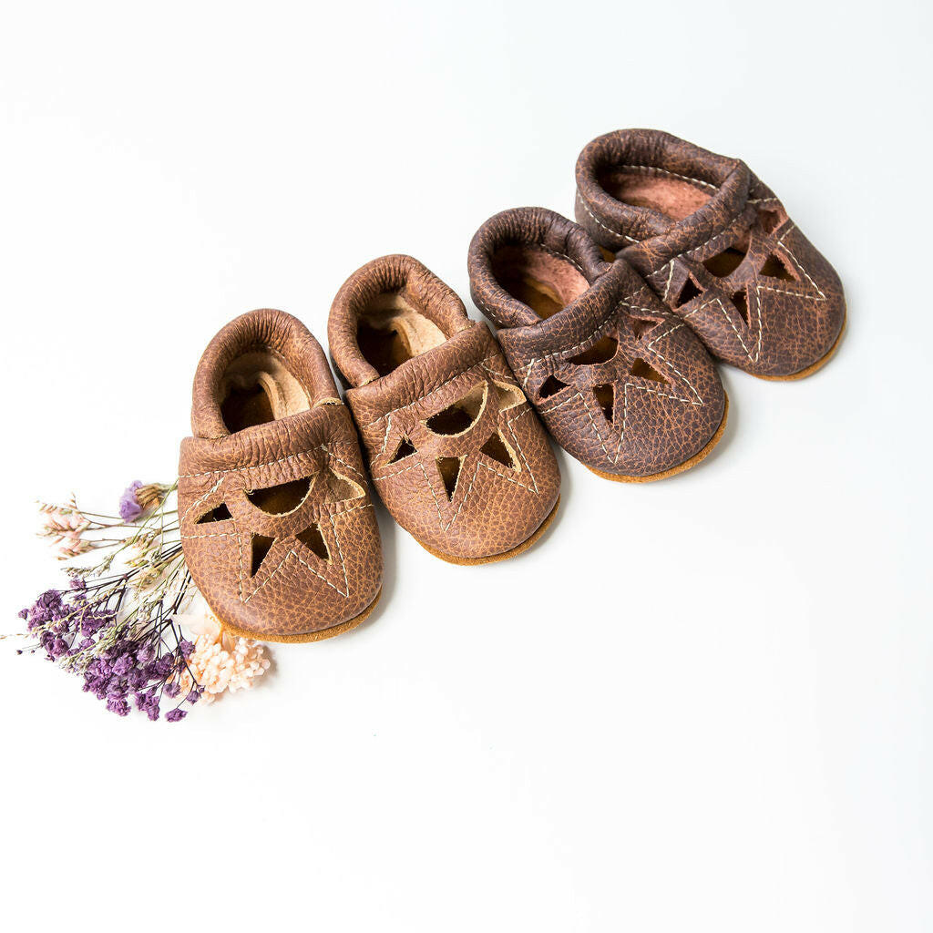 Sepia & Sable SUNRISE Shoes Baby and Toddler Baby Shoes Starry Knight Design Sable- dark brown 00 ( tiny) 3.65"