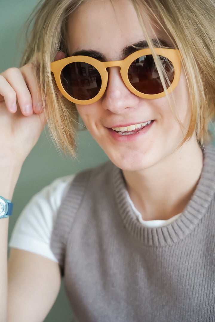 Classic | Sustainable Sunglasses | Plant-Based Bendable Polarized - Adult | 16+ Y | Sunset Gingham
