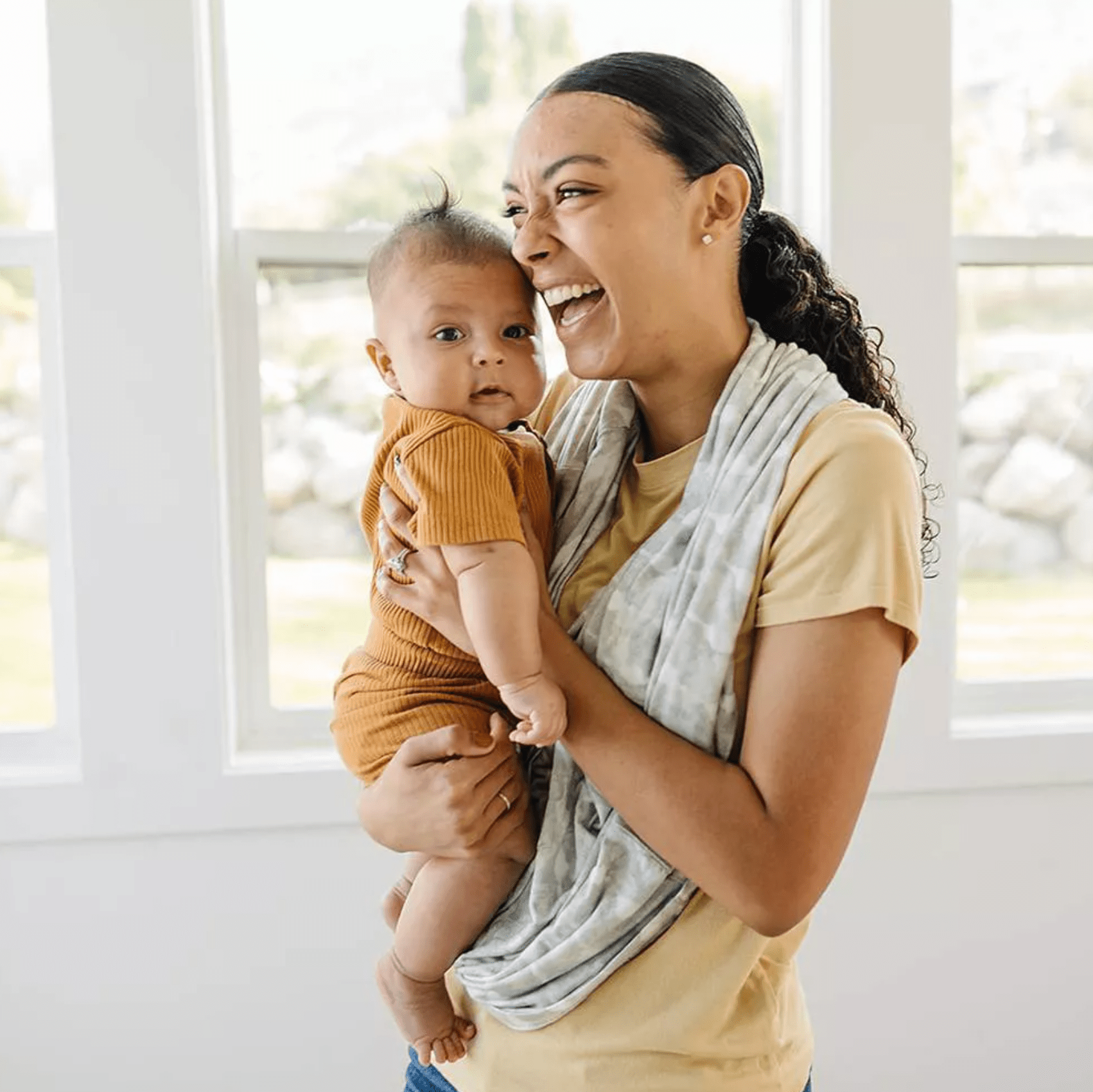 Shibori 5-in-1 Multi-Use Nursing Cover 5 in 1 Bebe au Lait