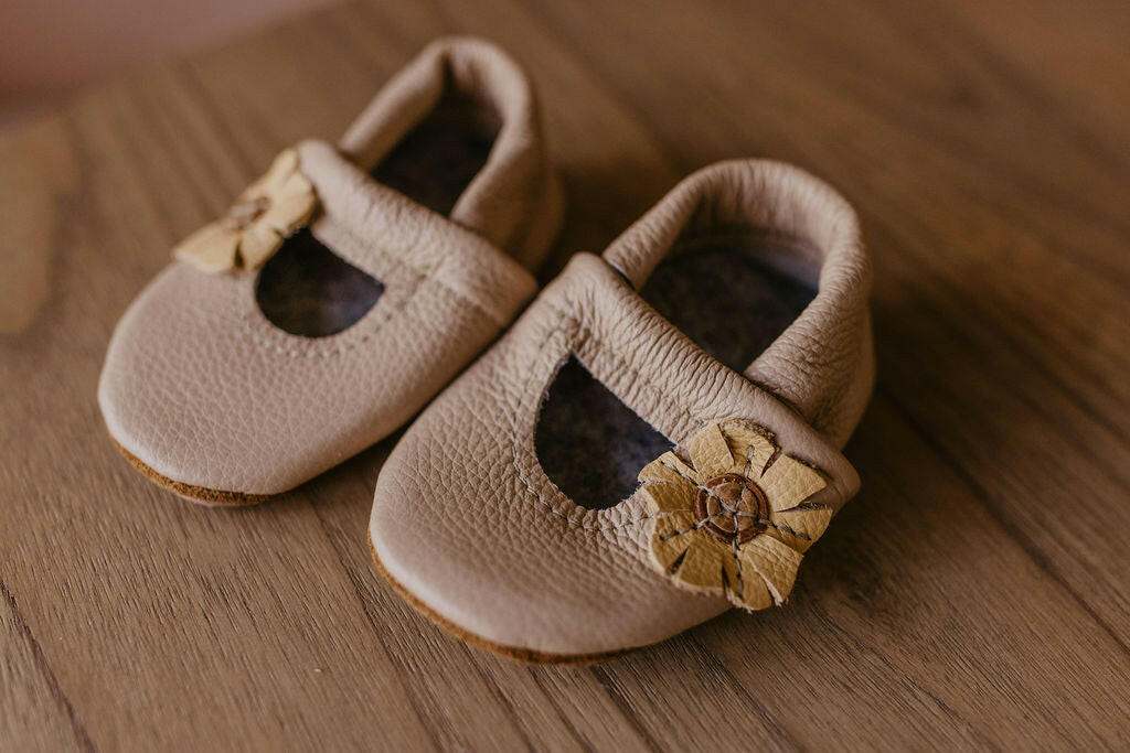 Daffodil Daisy Mary Janes Shoes Baby and Toddler Baby Shoes Starry Knight Design