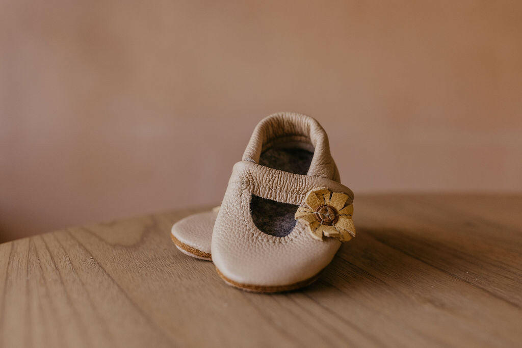 Daffodil Daisy Mary Janes Shoes Baby and Toddler Baby Shoes Starry Knight Design