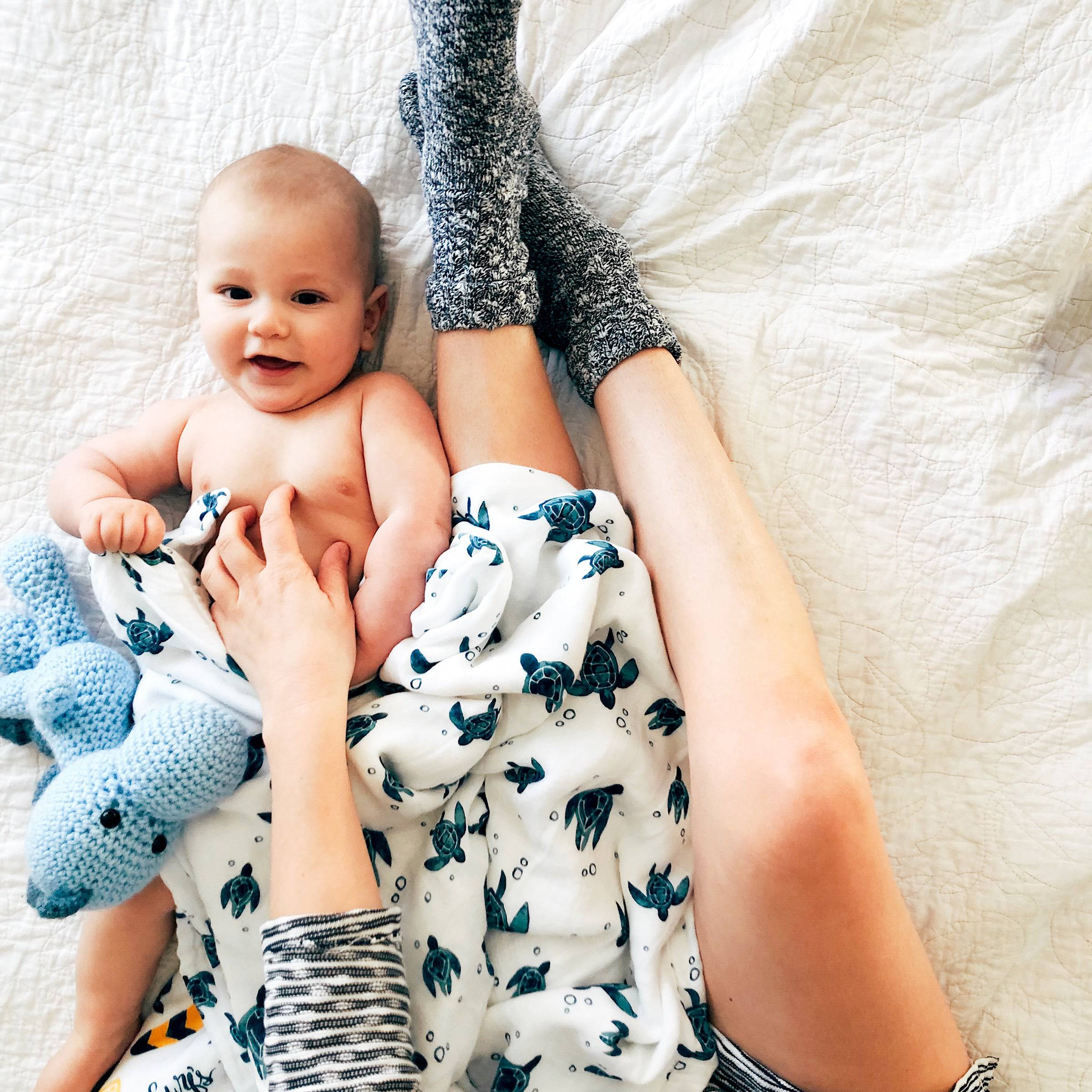 Surf + Sea Turtles Oh So Soft Snuggle Blanket Snuggle Blanket Bebe au Lait