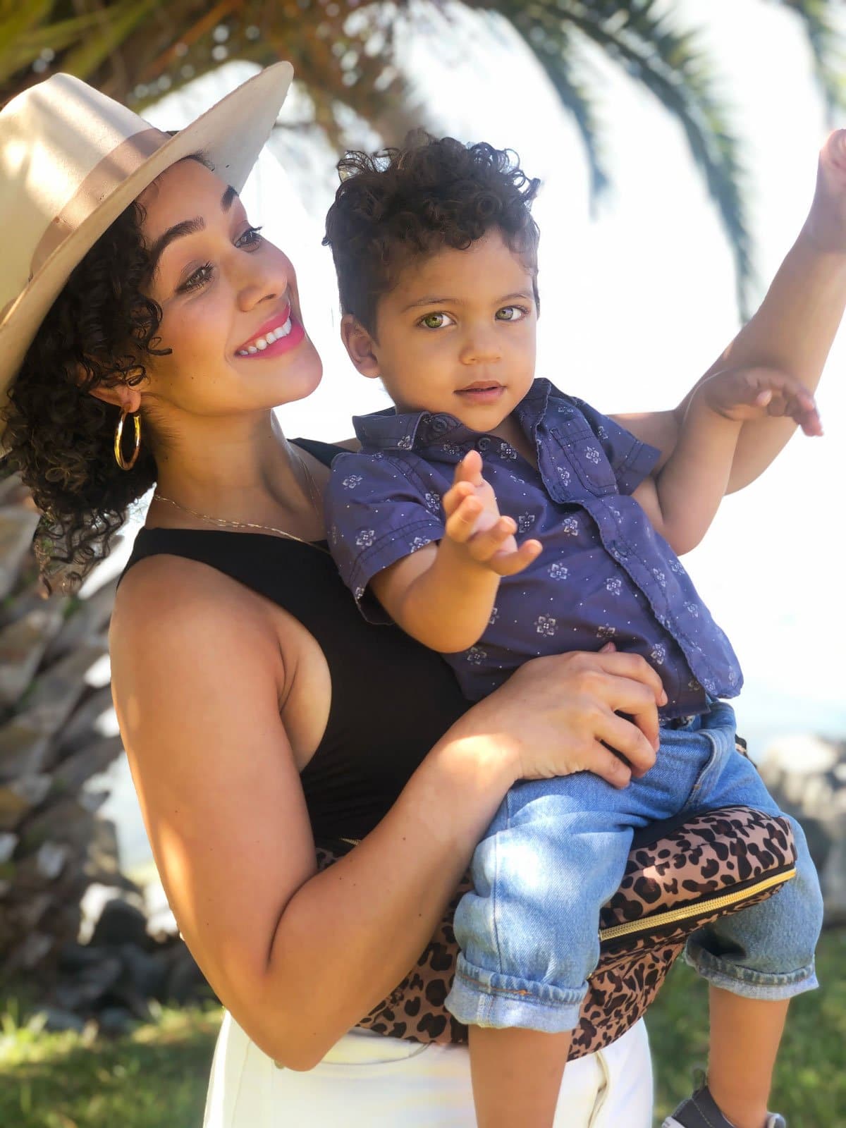 Tushbaby Hip Carrier Baby & Toddler Tushbaby