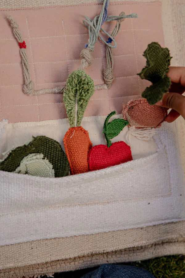 TEXTILE BOOK COOL KIDS EAT HEALTHY Little Wonder & Co