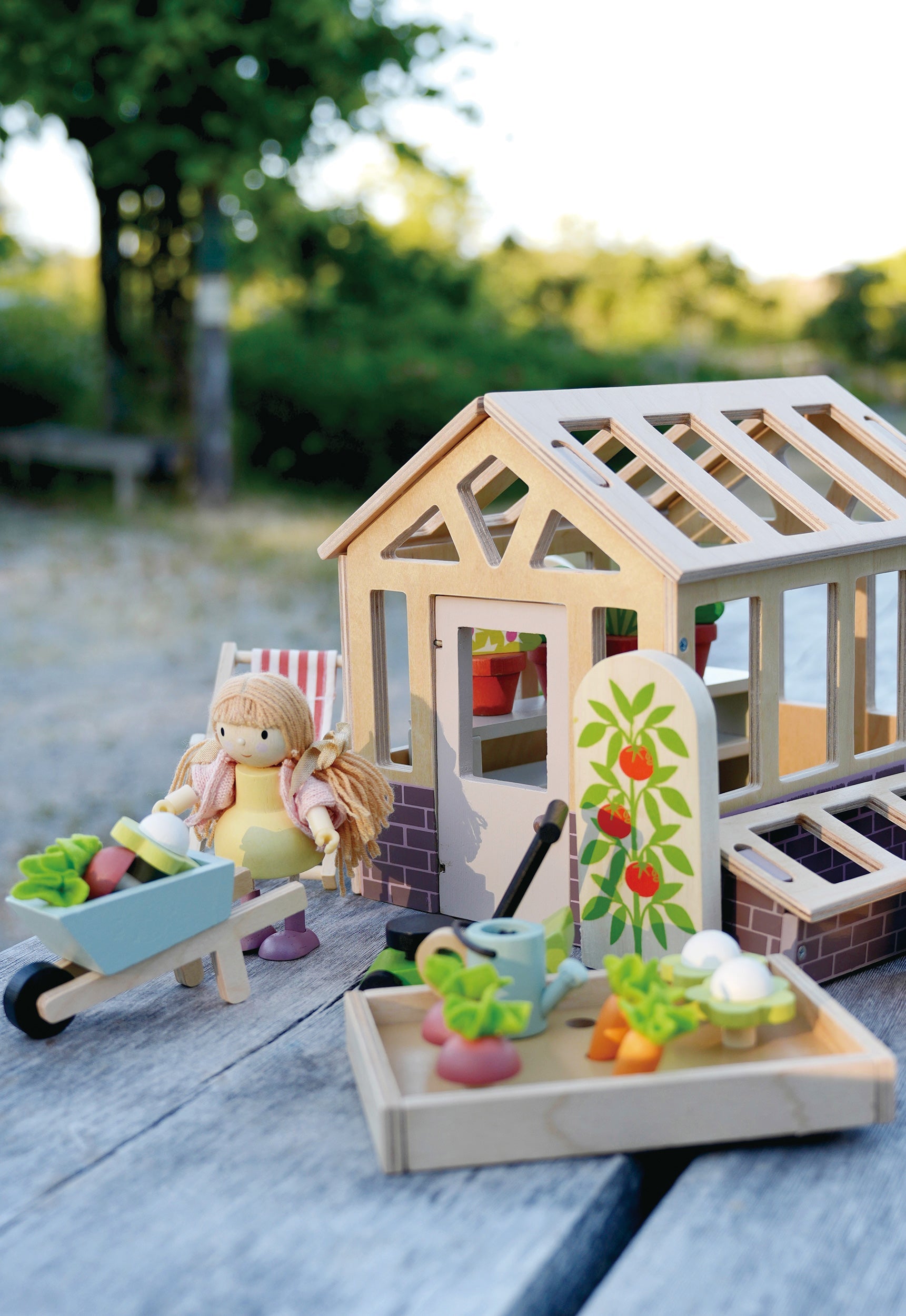 Greenhouse and Garden Set