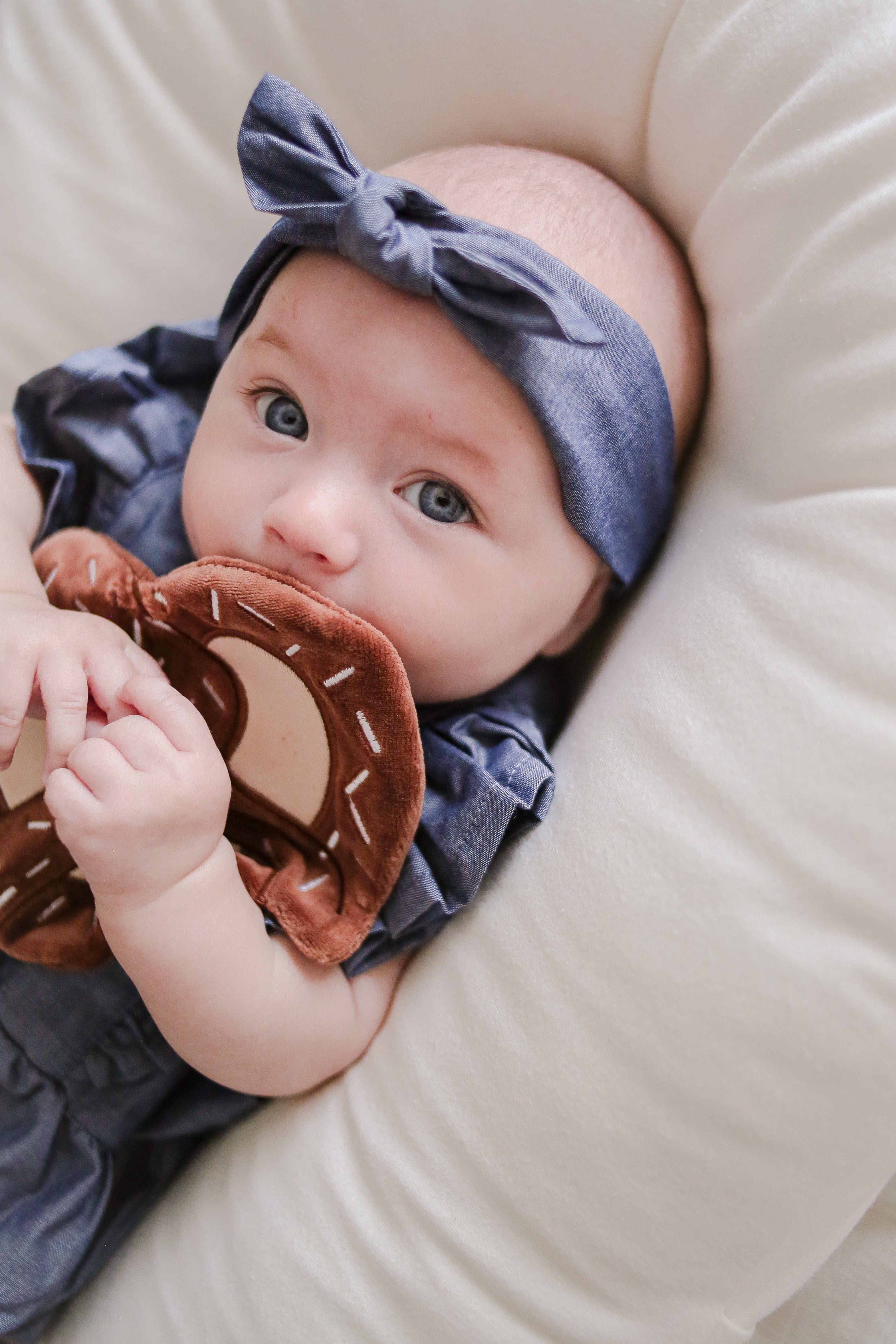 Sweet Treats Crinkle Blankie - Pretzel