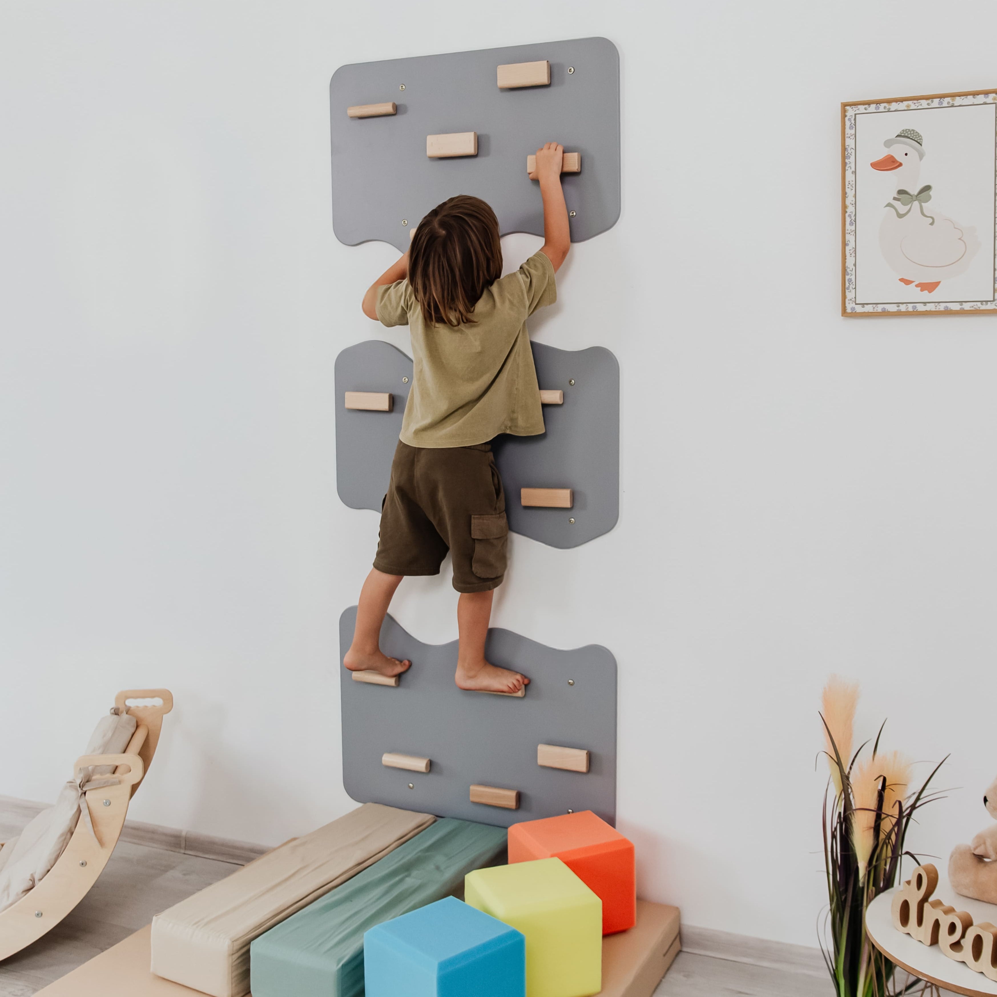 Indoor Rock Wall with Cloud-Shaped Panels & Wooden Climbing Holds for Kids 3-10