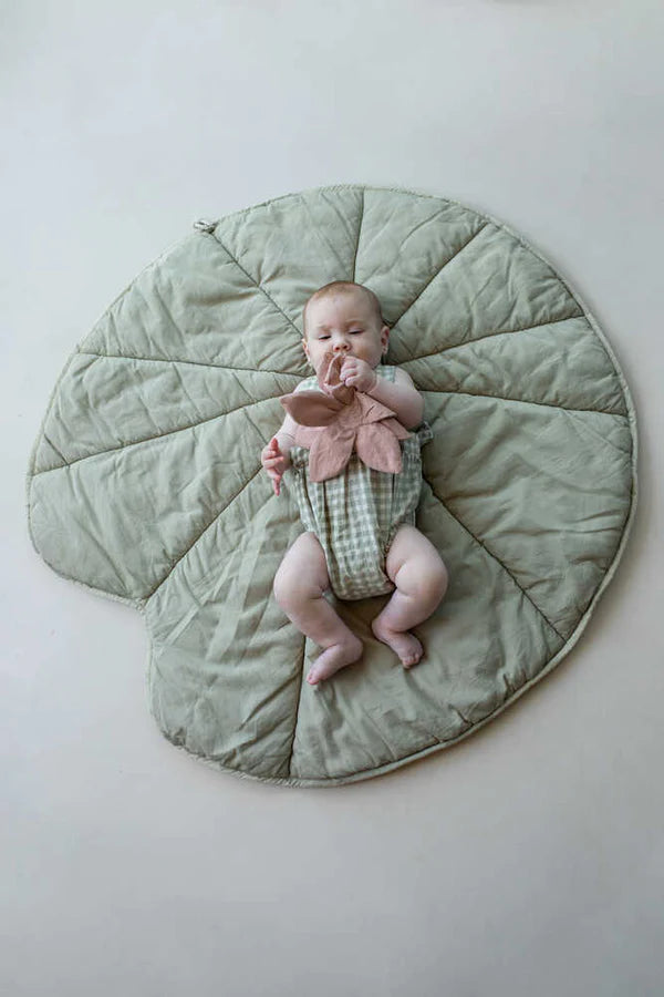 WASHABLE PLAY MAT WATER LILY OLIVE Little Wonder & Co