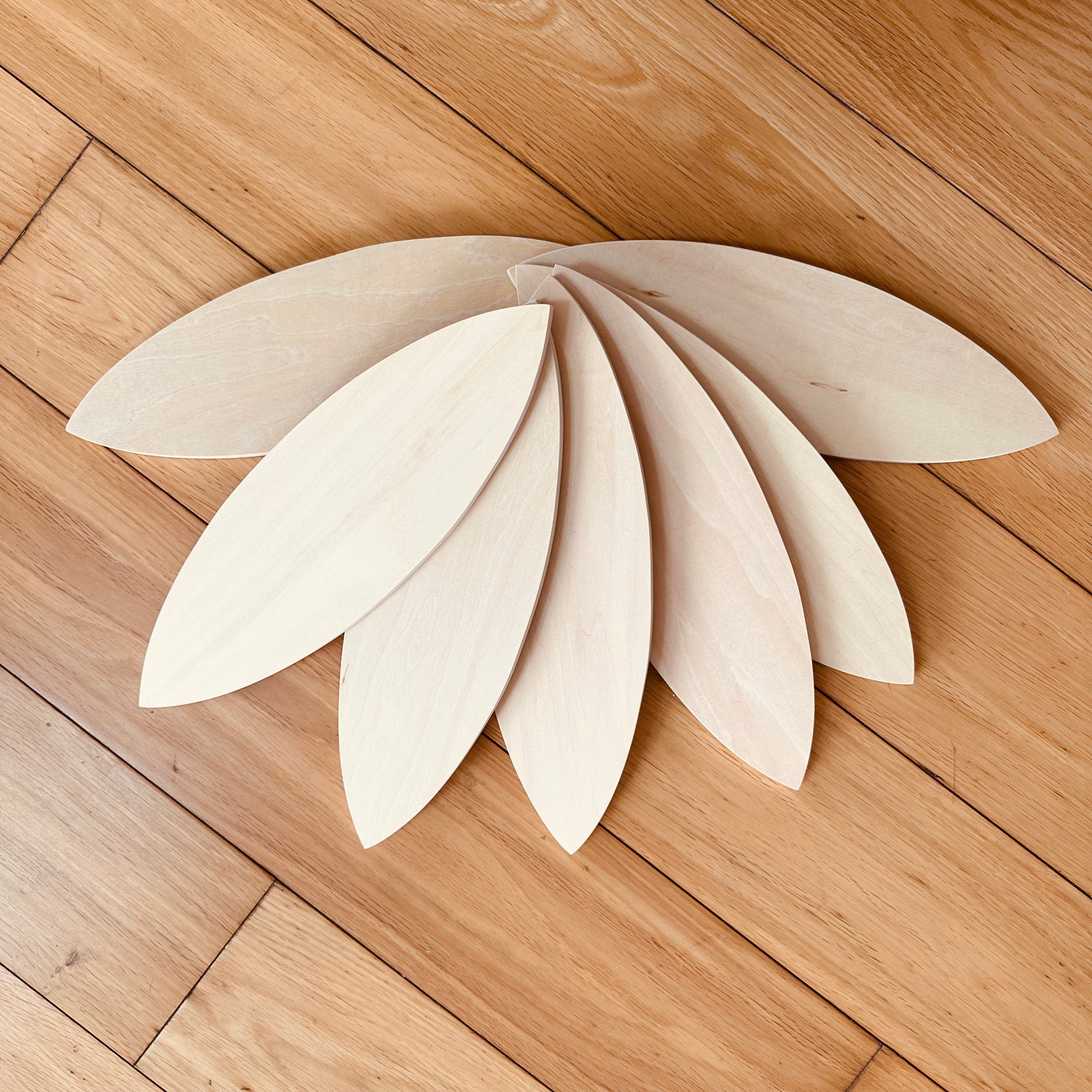 **Pre-order (Ships in 2-3 Weeks)**24 Pcs Natural Wooden Petal Mandala Platforms with Storage Tray