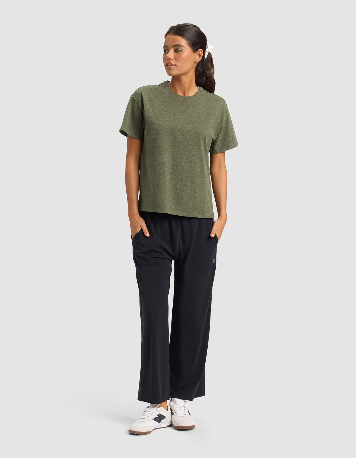 Women's Studio Cropped Wide Leg Pant