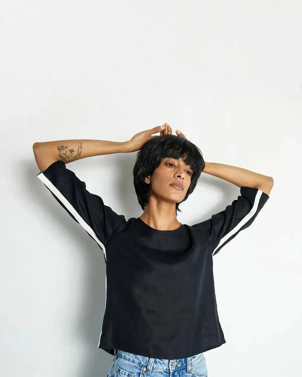 The Bold Stripe Shirt - Black