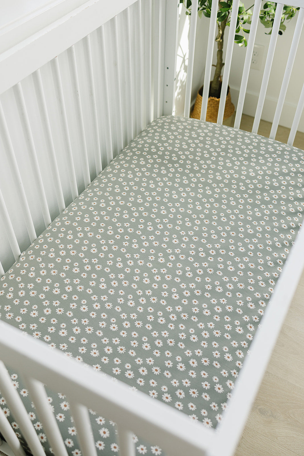Light Green Daisy Bamboo Stretch Crib Sheet Mebie Baby