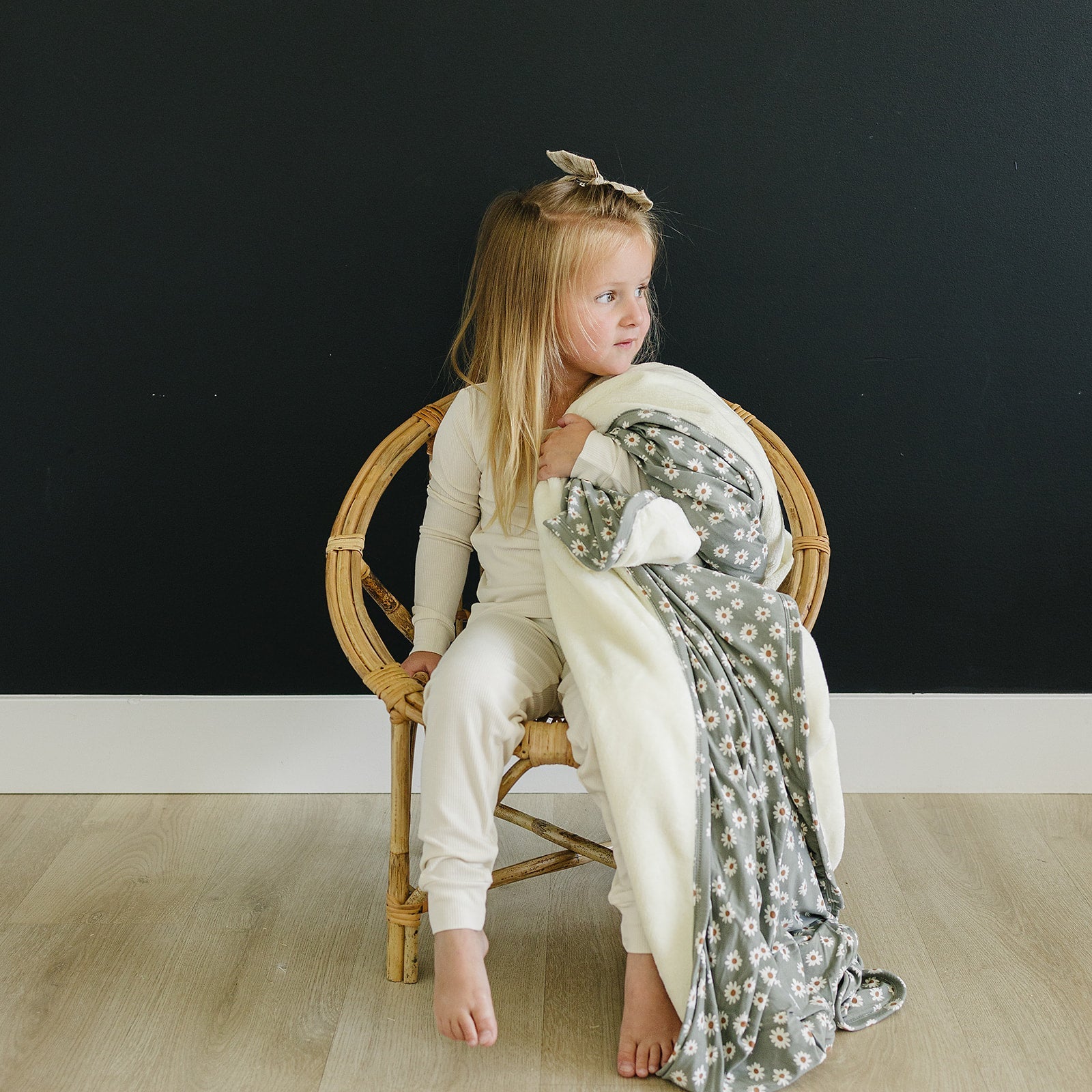 Light Green Daisy Bamboo Fleece Quilt  Mebie Baby