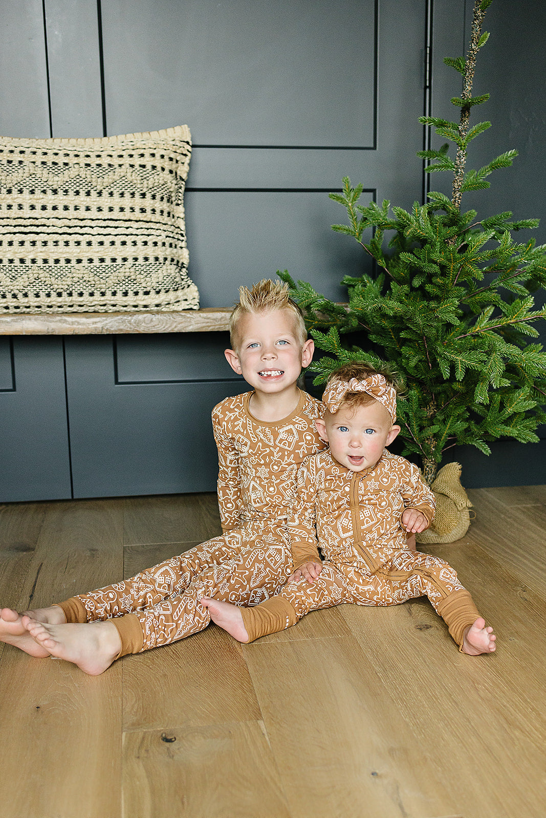 Gingerbread Bamboo Zipper Mebie Baby