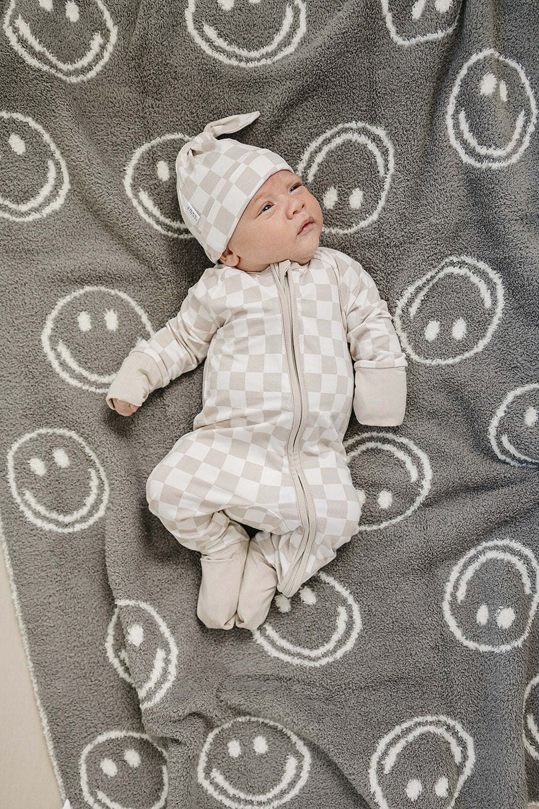 Taupe Checkered Bamboo Zipper Mebie Baby