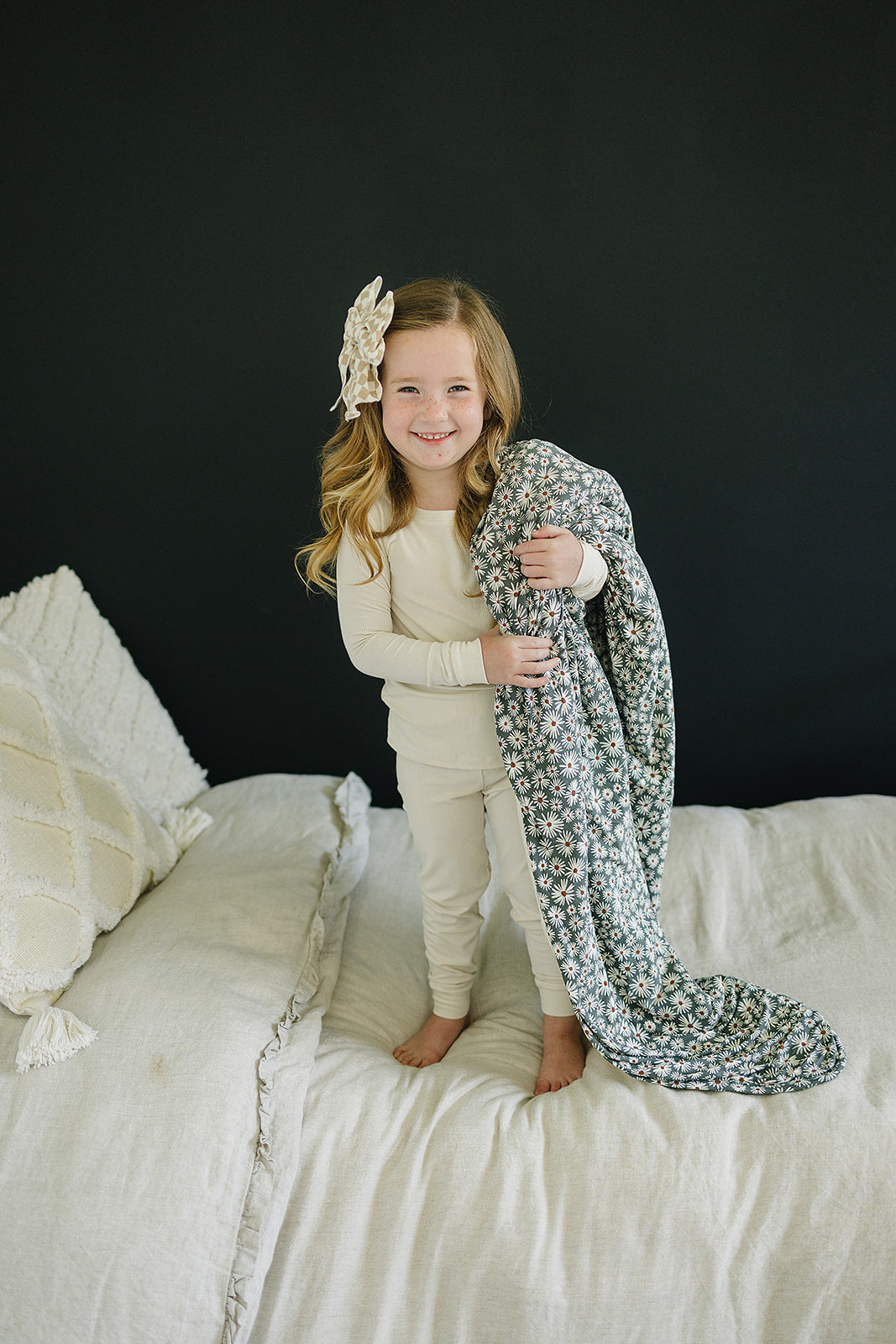 Dark Green Daisy Bamboo Fleece Quilt Mebie Baby