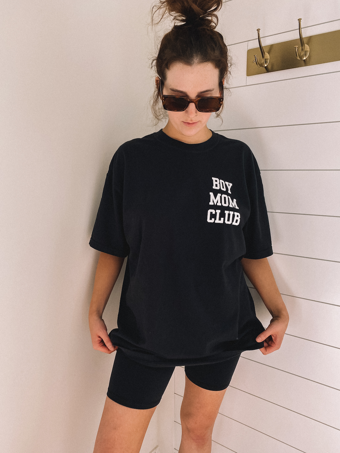 fun mom club tee