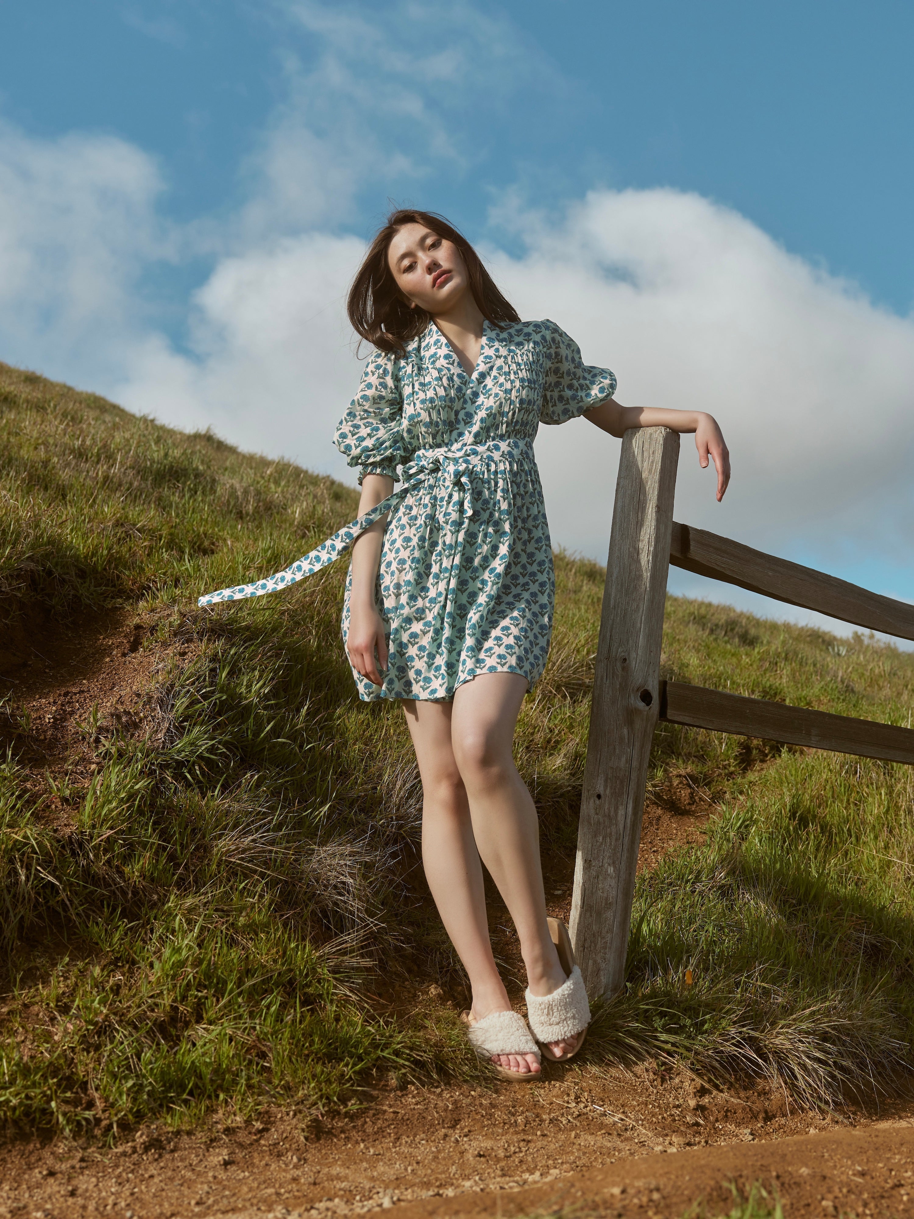 Sophia Mini Robe - Ivory & Blue Bell