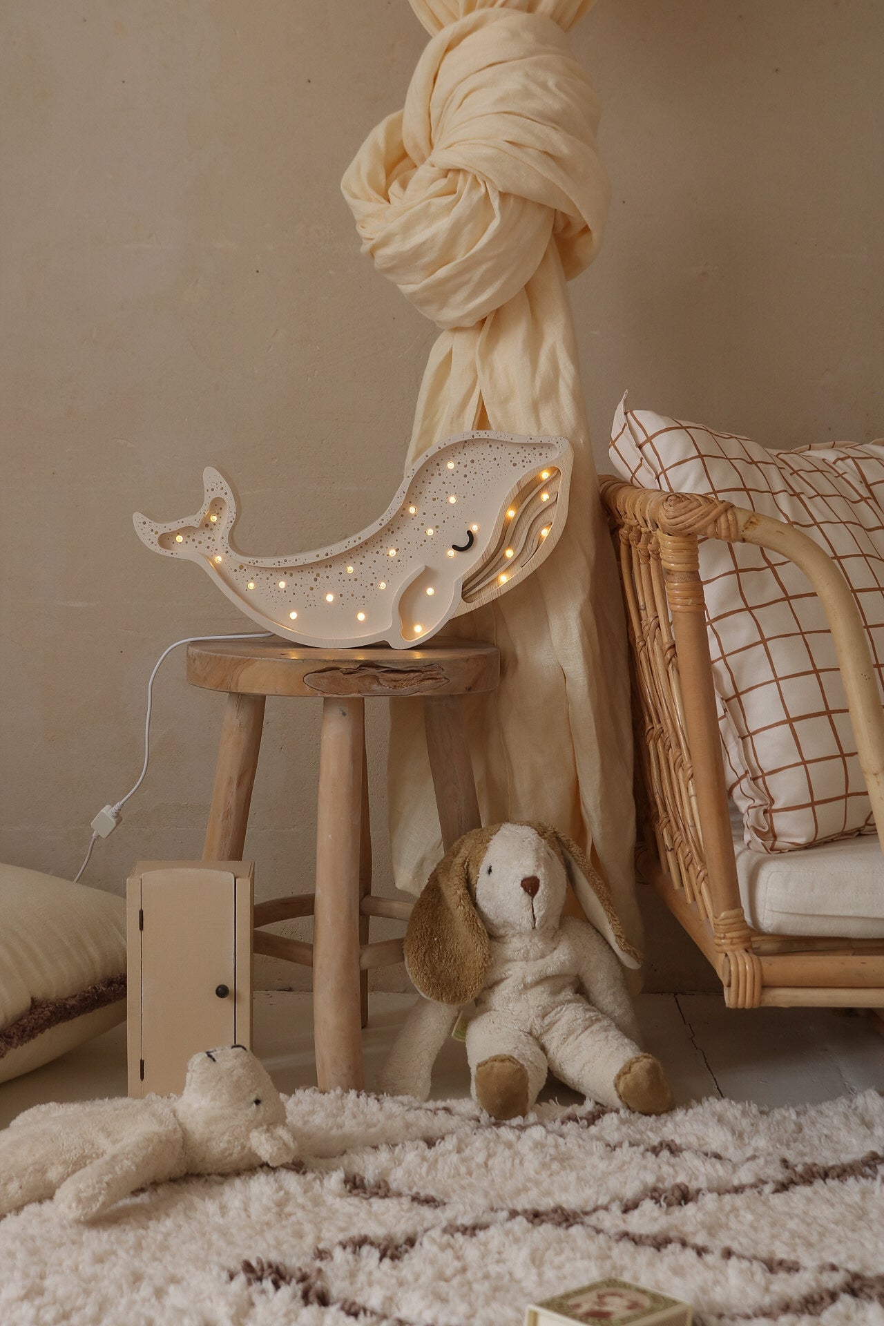 Little Lights Whale Lamp