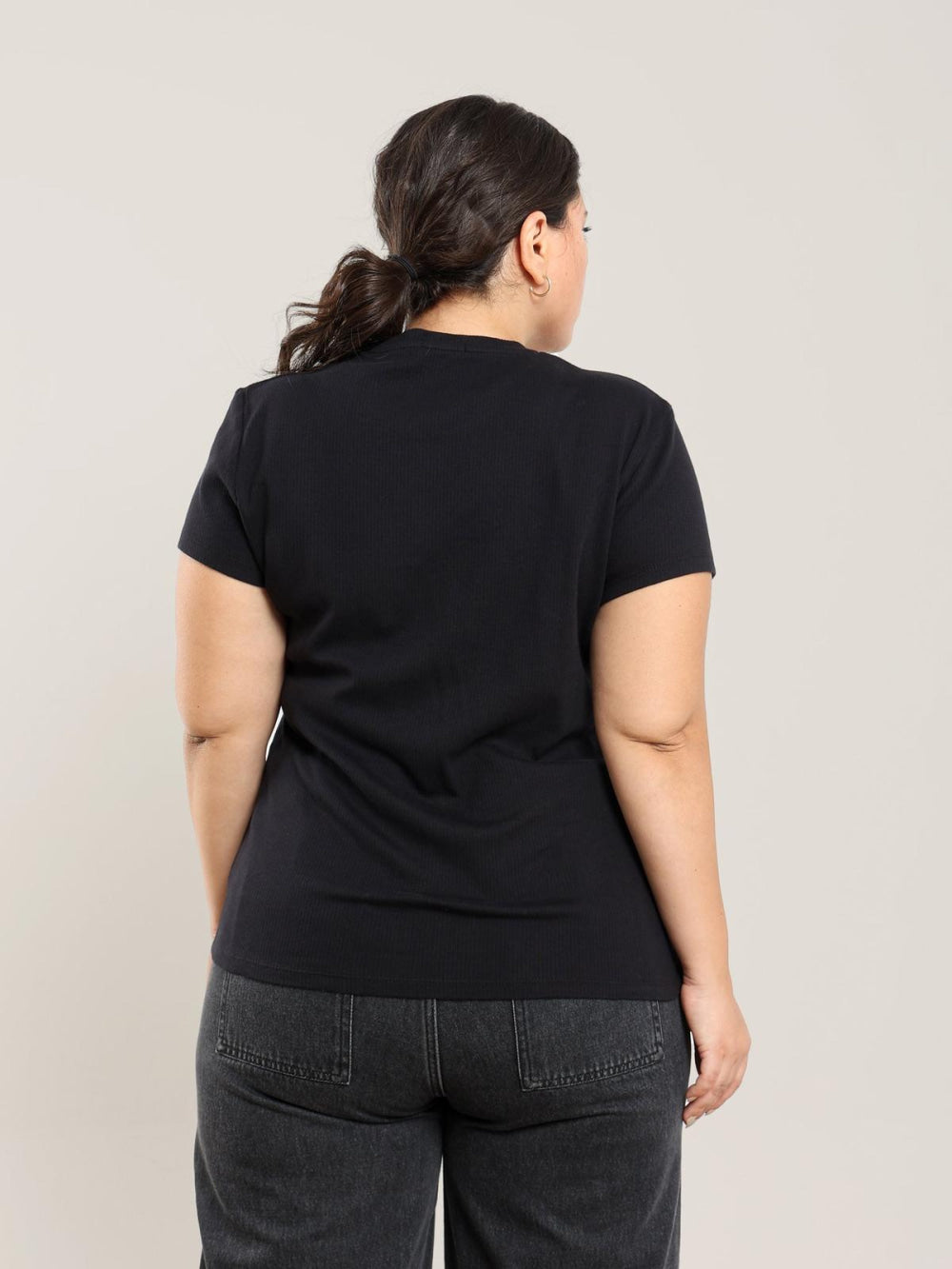 Aziz Tee - Black
