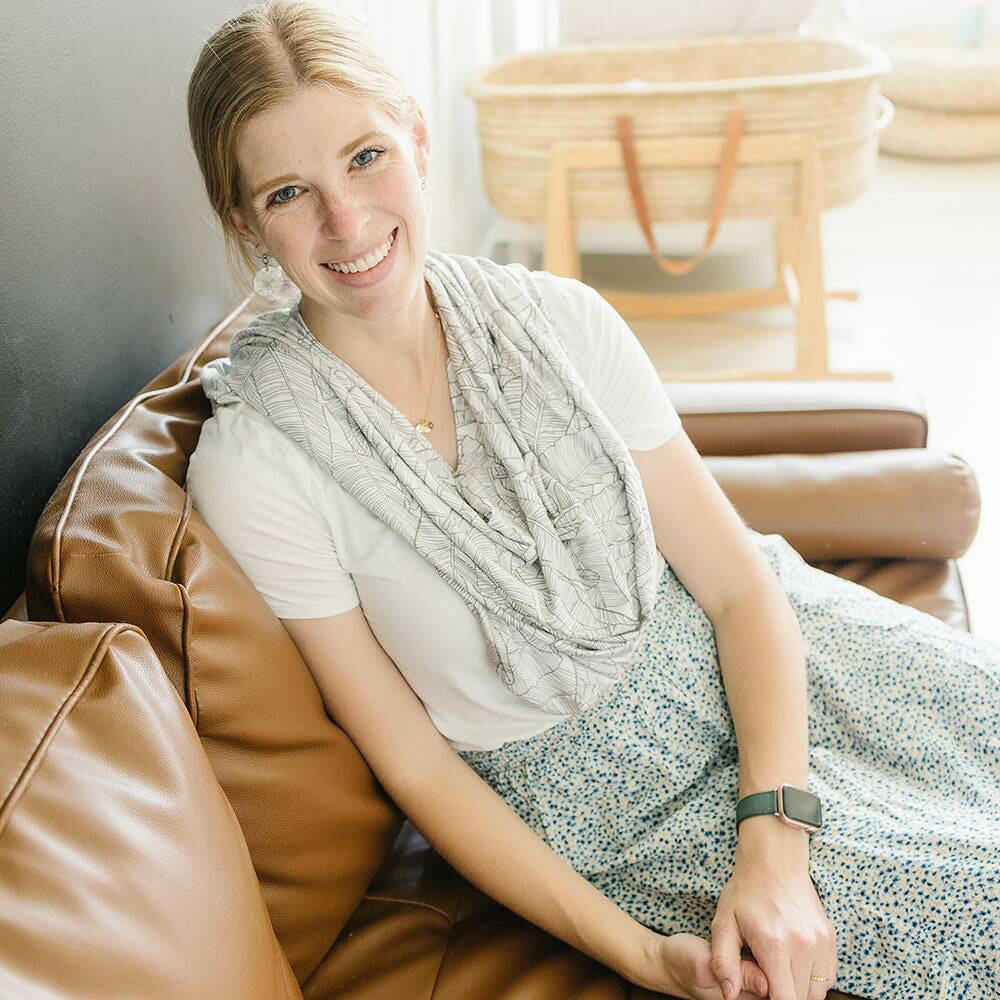 Banana Leaf 5-in-1 Multi-Use Nursing Cover 5 in 1 Bebe au Lait