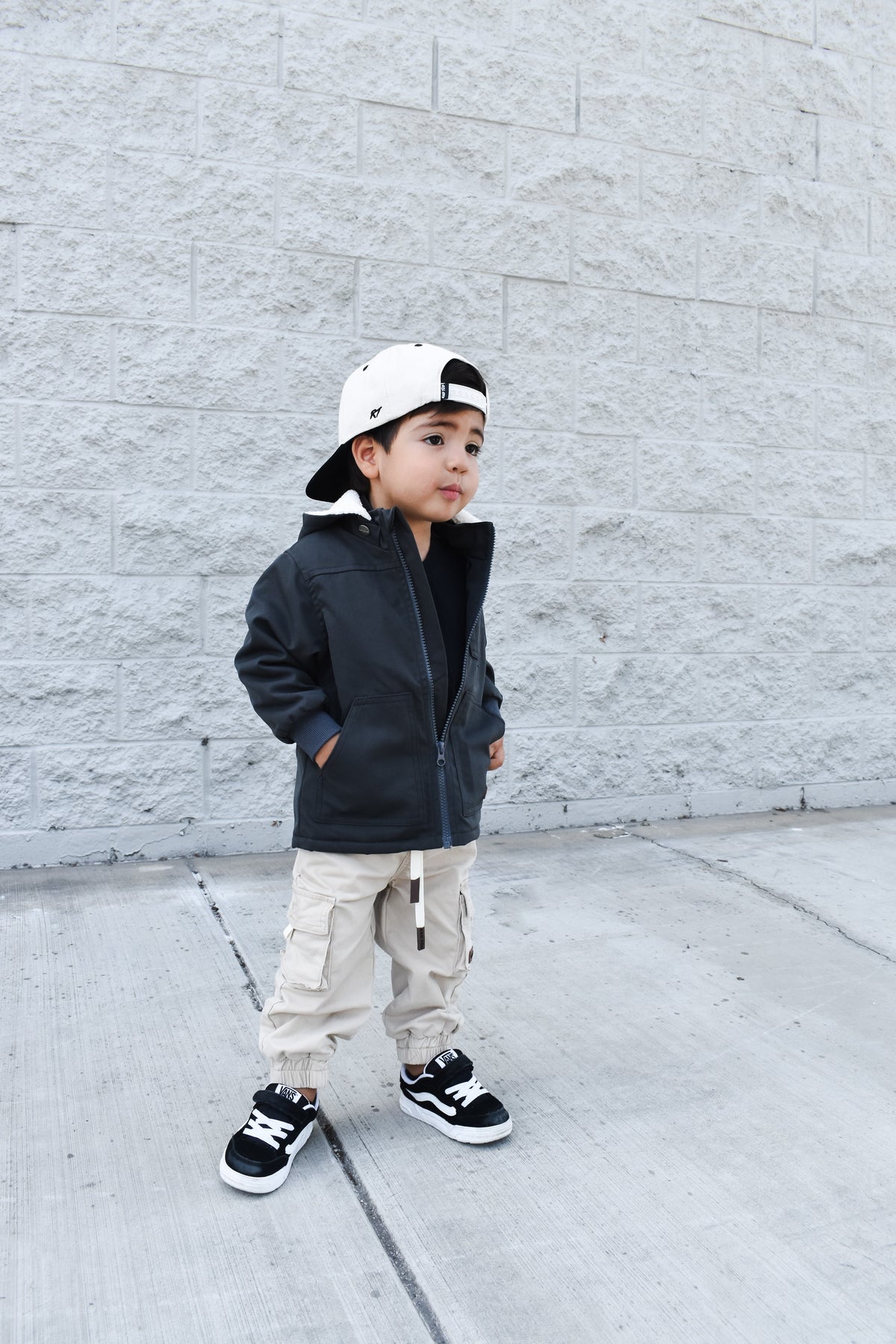 REMOVABLE HOODIE BANXS JACKET - CHARCOAL
