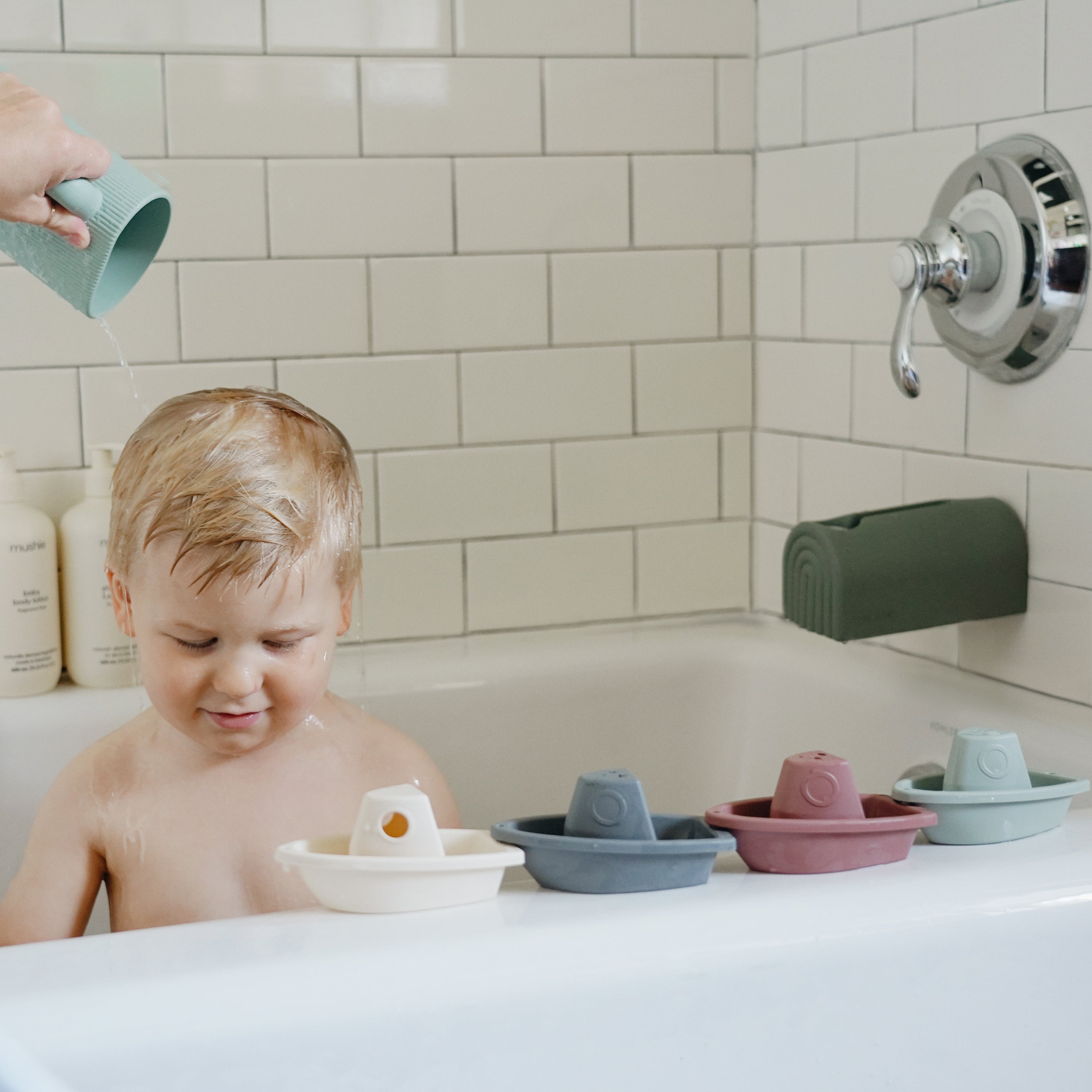 Bath Rinse Cup Bath Rinse Cup Mushie