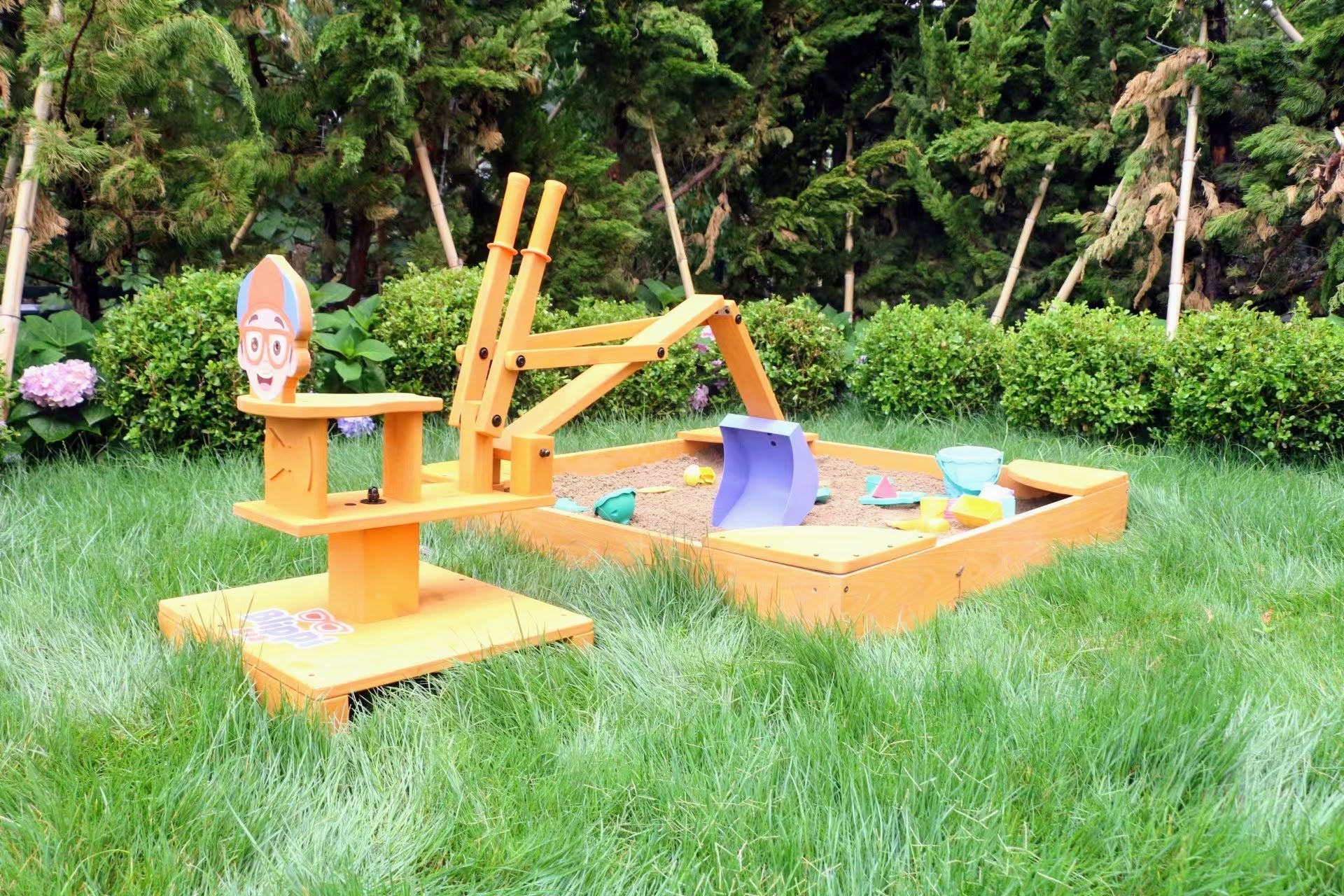 Blippi Excavator (Sandbox NOT included) Outdoor Avenlur.com