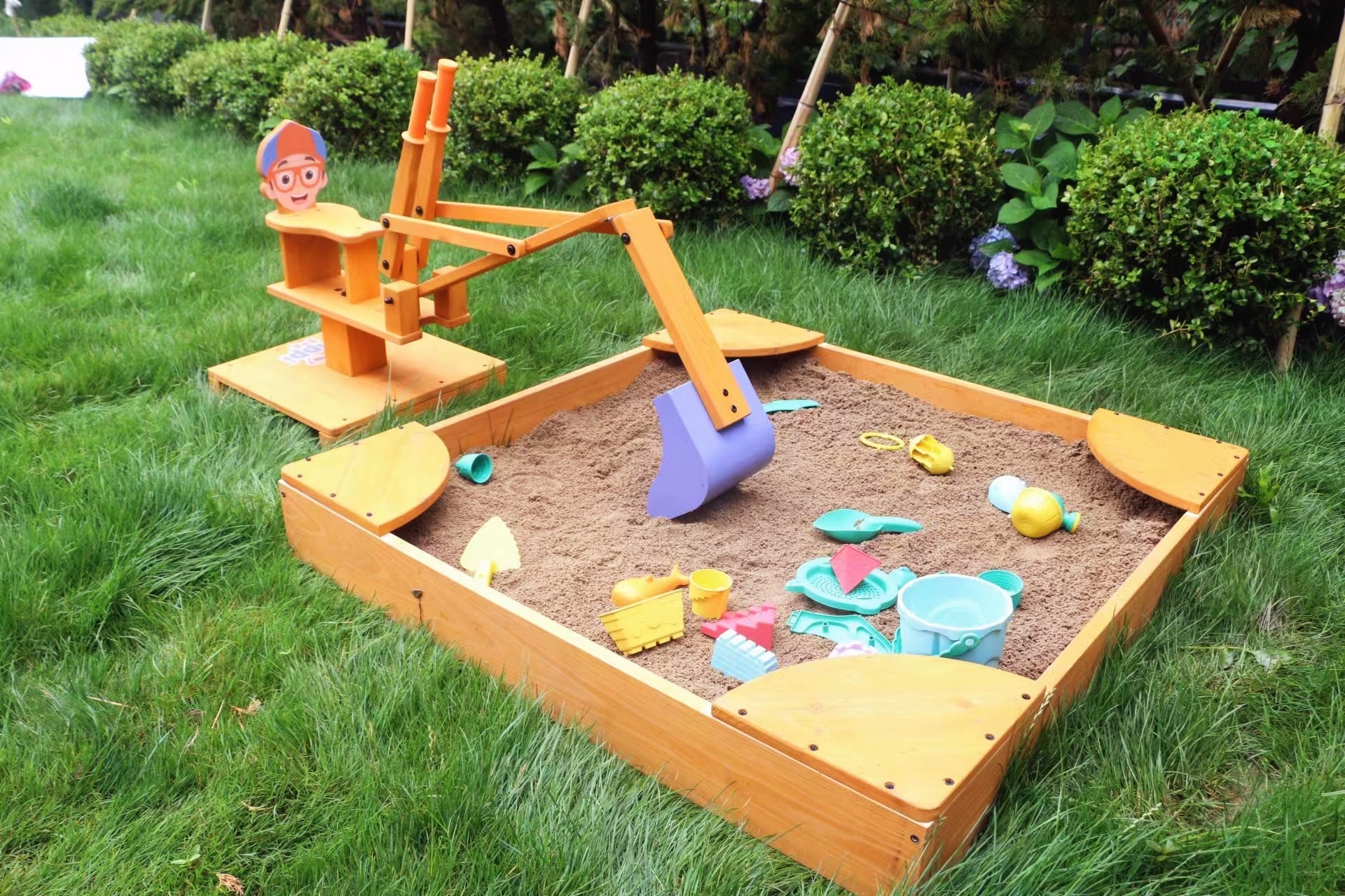 Blippi Excavator (Sandbox NOT included) Outdoor Avenlur.com