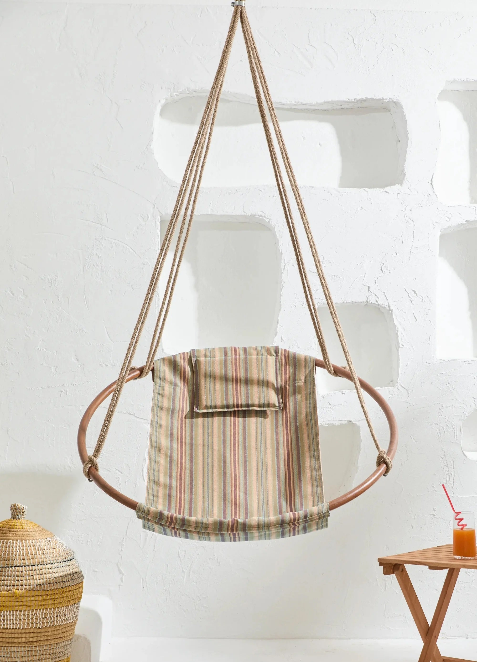 Boves Rast Blue Round Hanging Chair Teak Frame