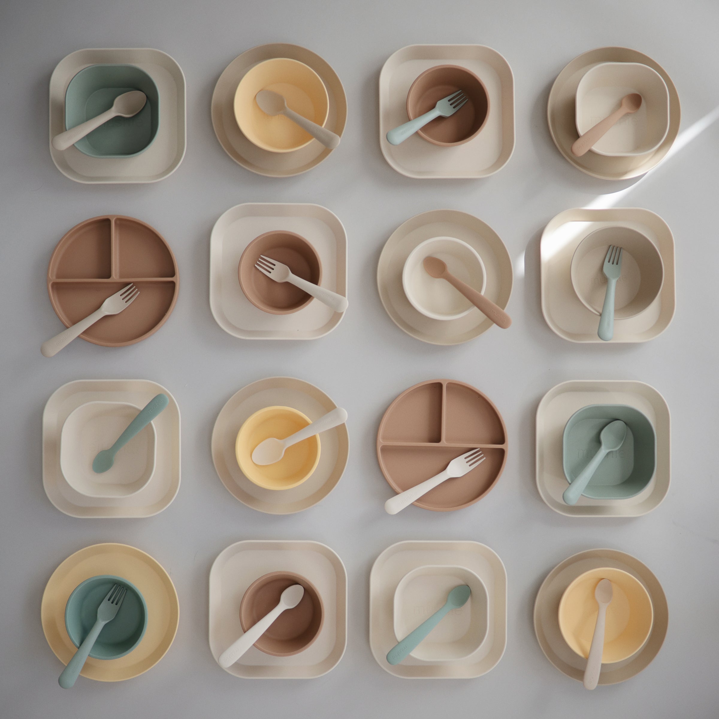 Round Dinnerware Plates, Set of 2 Dinnerware Mushie