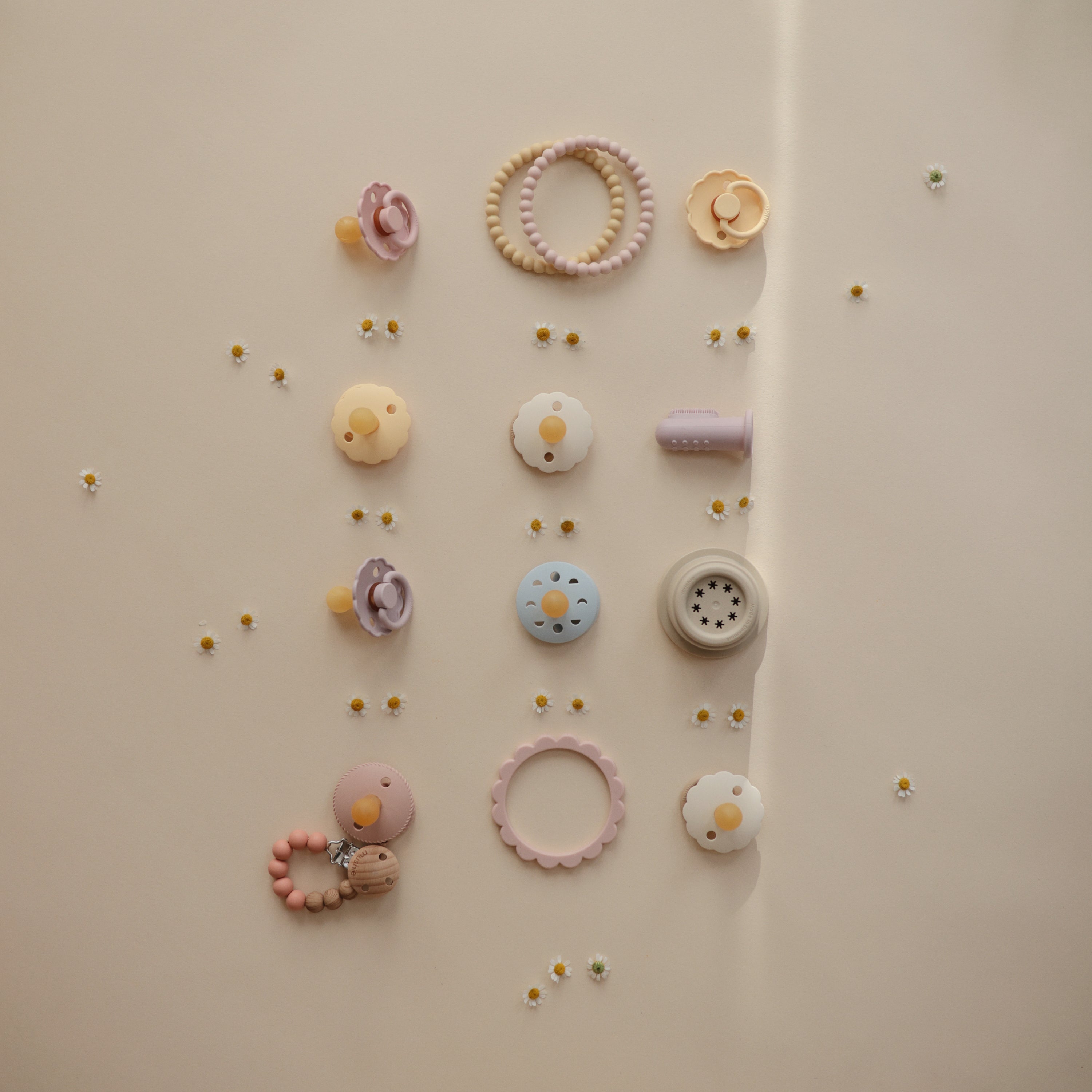 Silicone Pacifier Clip | Eva Pacifier Clip Mushie