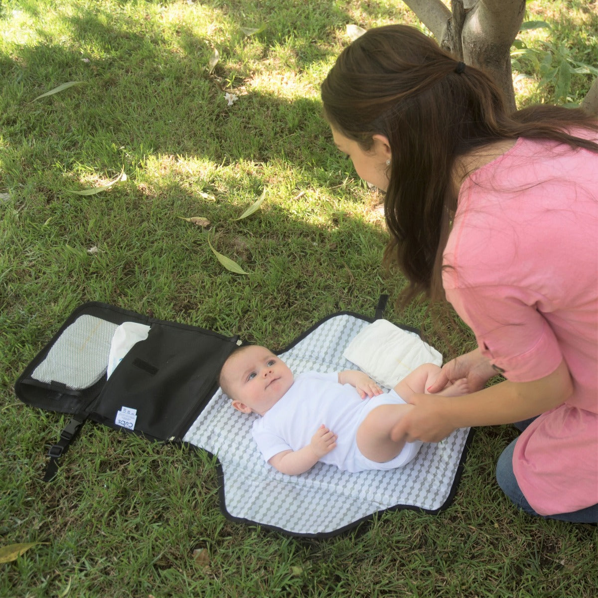 Portable Large Changing Pad by Comfy Cubs - Solid Black
