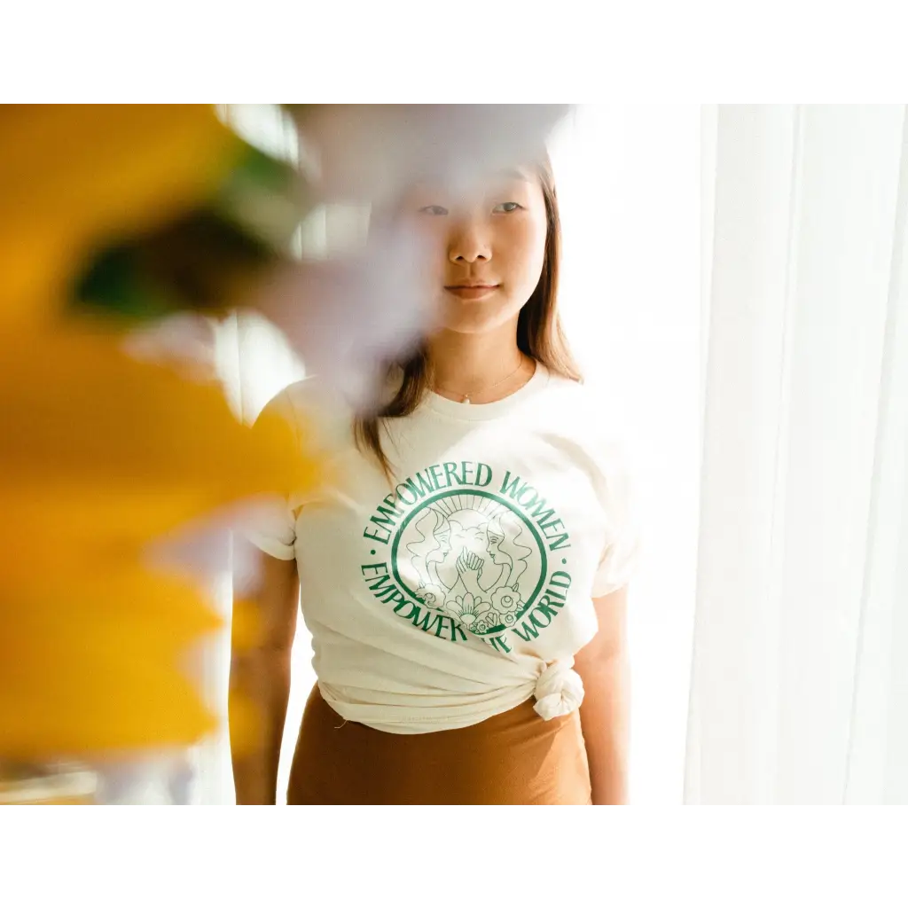 Empowered Women Empower the World Inspiring Graphic T-shirt