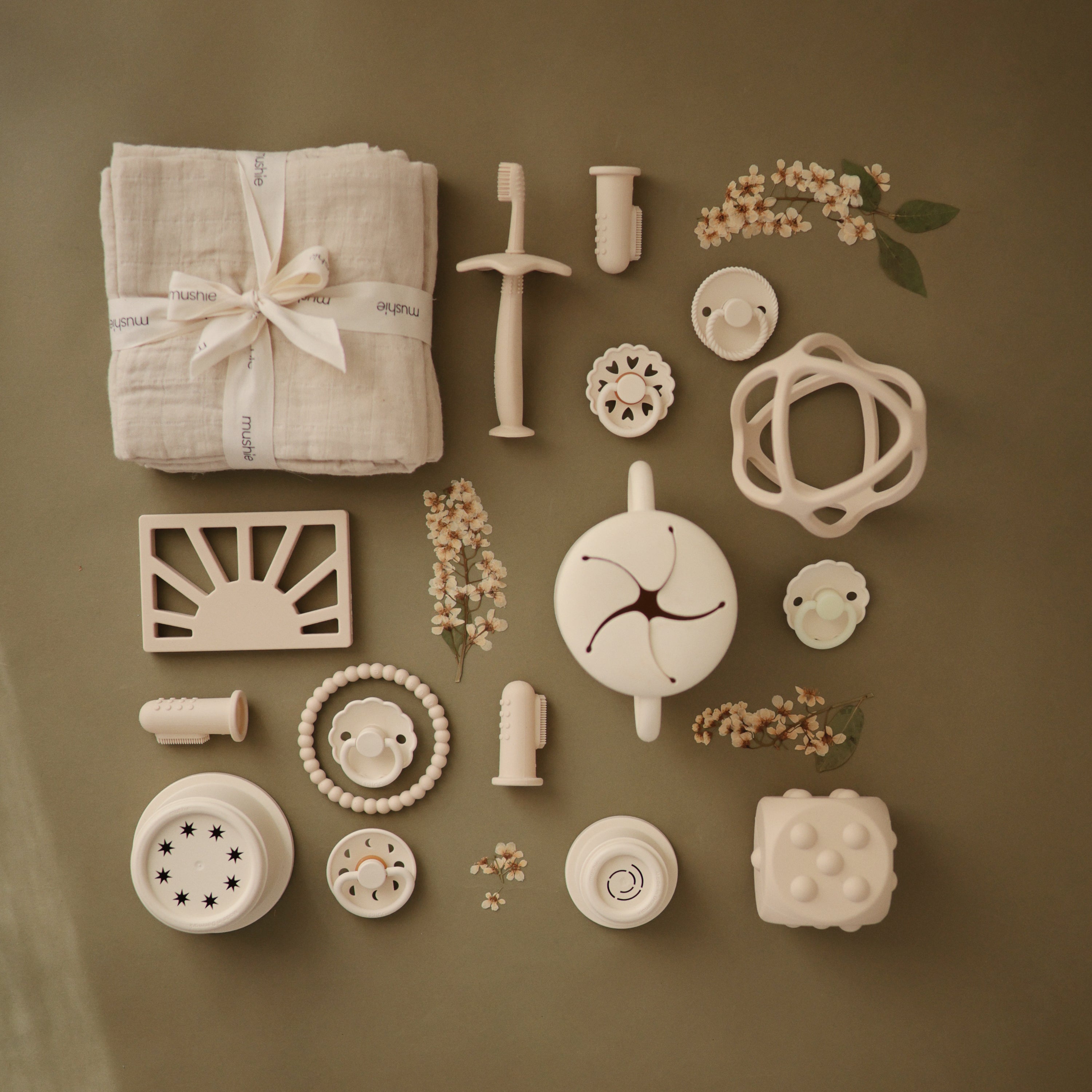 FRIGG Daisy Night Natural Rubber Pacifier 2-Pack FRIGG PACIFIERS Mushie