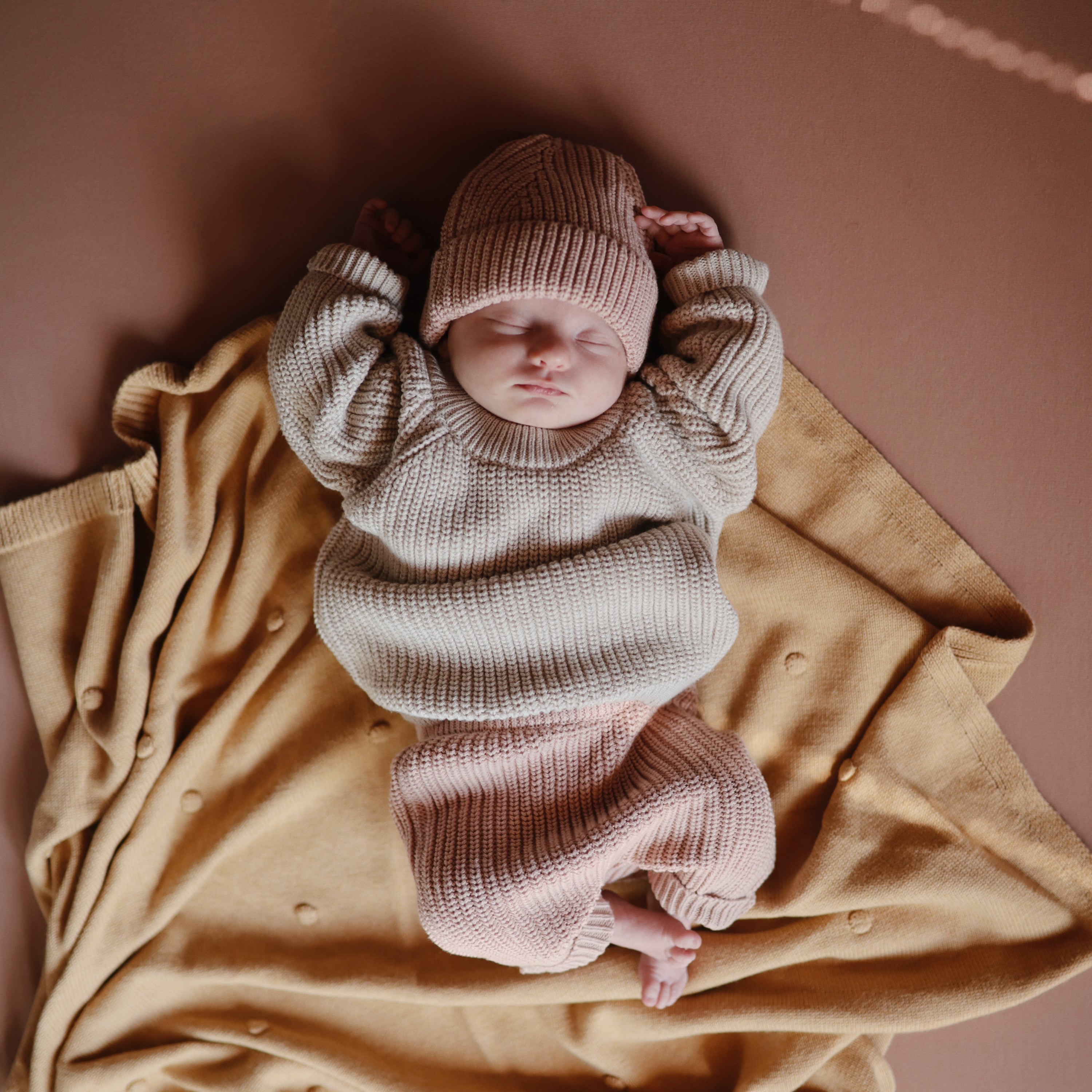 Stretchy Crib Sheet crib sheets Mushie