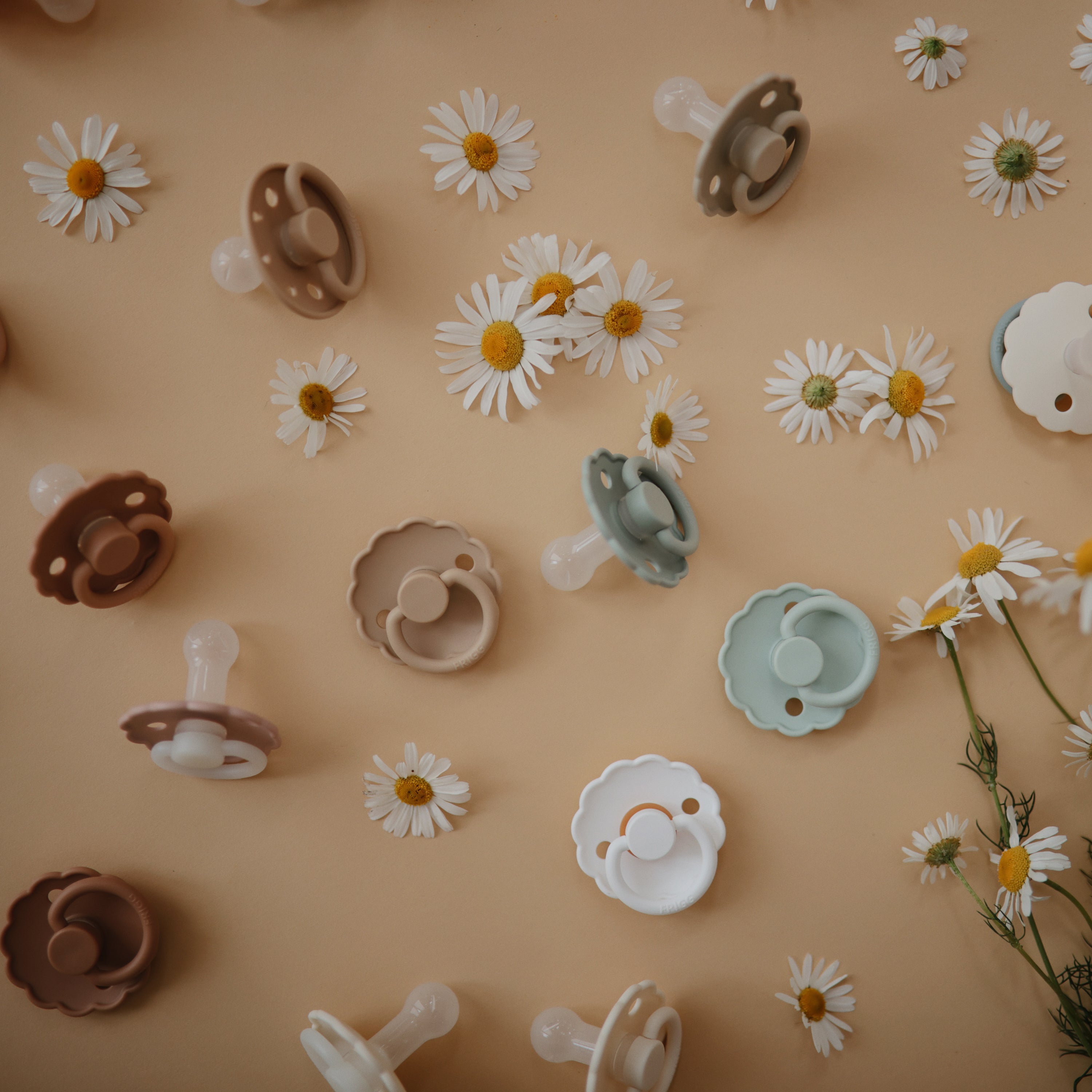 FRIGG Moon Silicone Pacifier 2-Pack FRIGG PACIFIERS Mushie