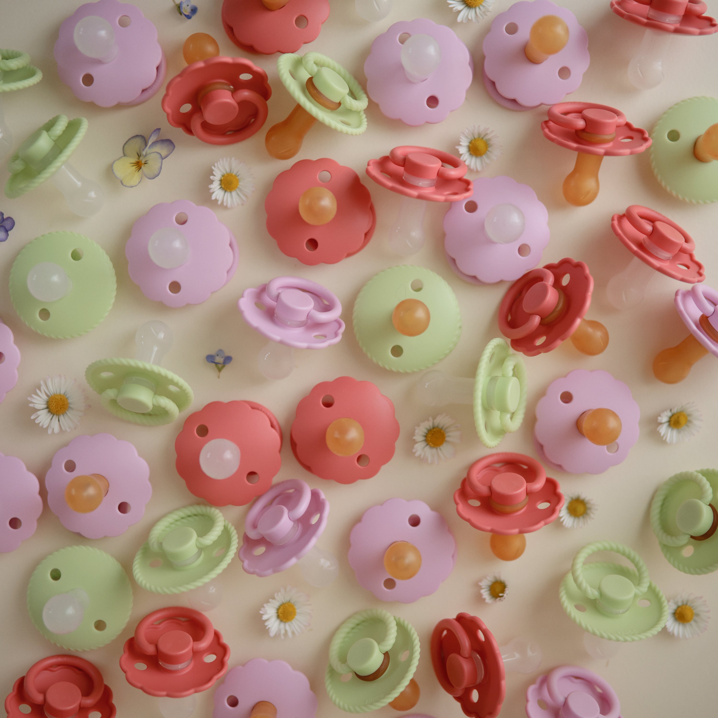 FRIGG Daisy Natural Rubber Pacifier 2-Pack FRIGG PACIFIERS Mushie