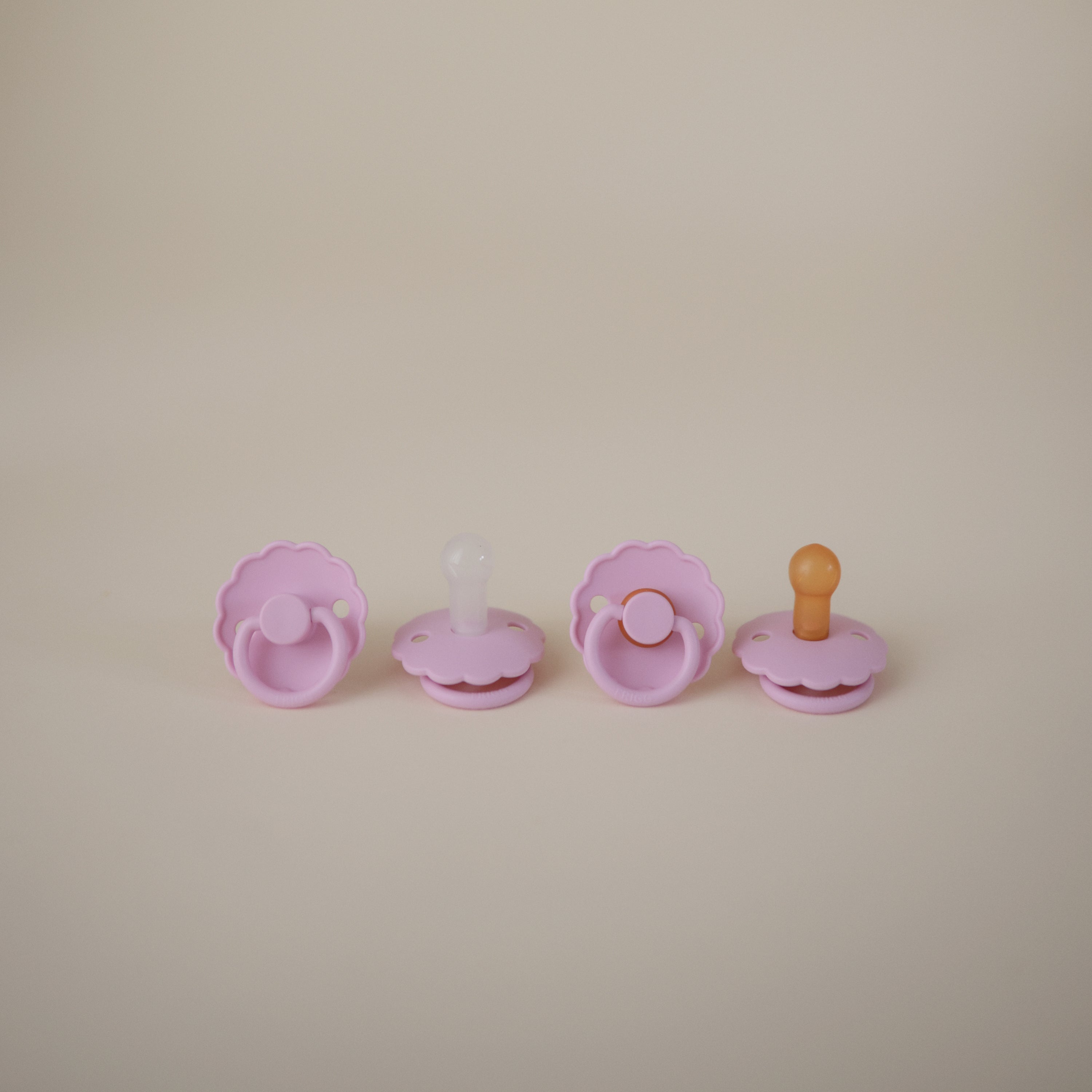 FRIGG Daisy Natural Rubber Pacifier 2-Pack FRIGG PACIFIERS Mushie