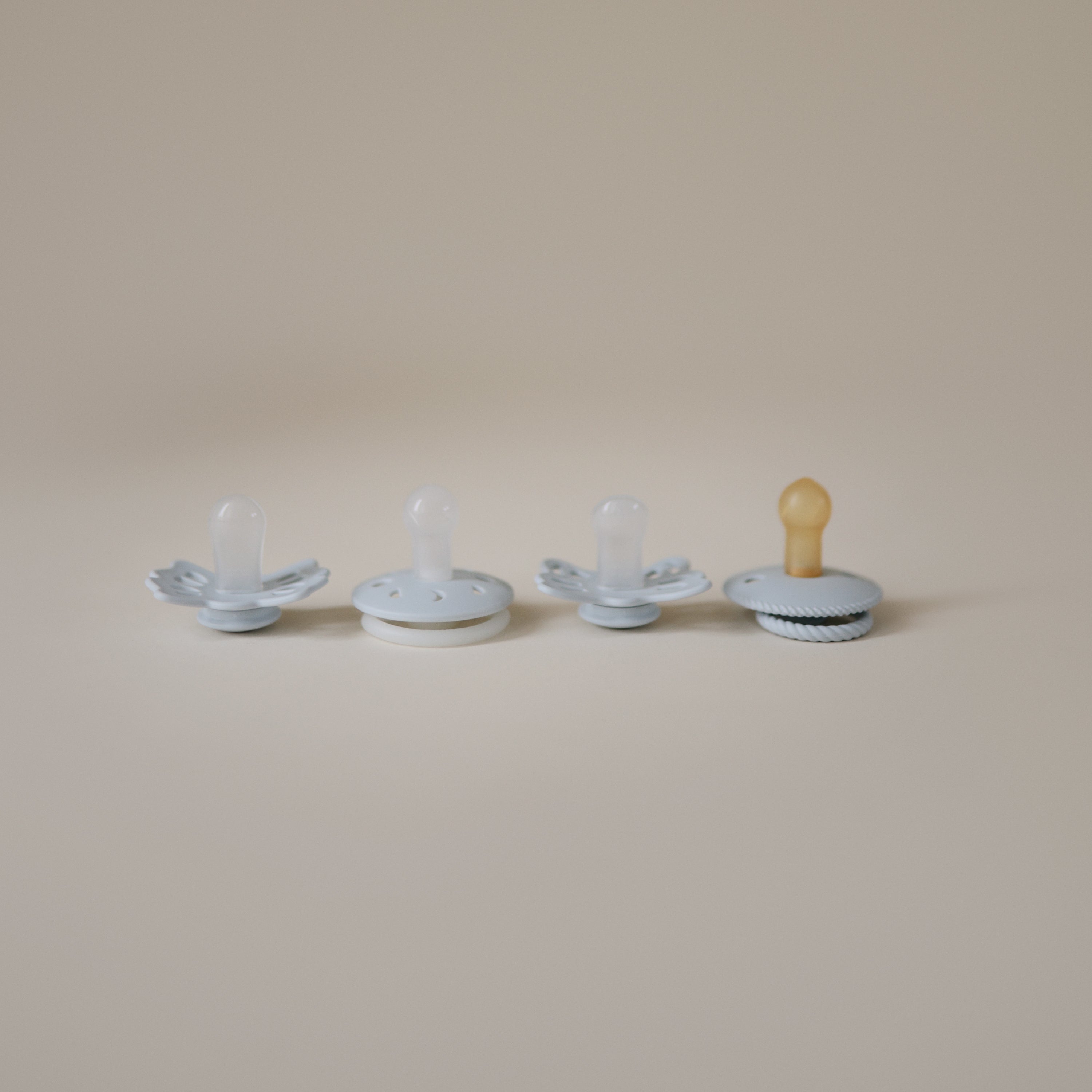 FRIGG Baby's First Pacifier Moonlight Sailing (Powder Blue) 4-Pack FRIGG PACIFIERS Mushie