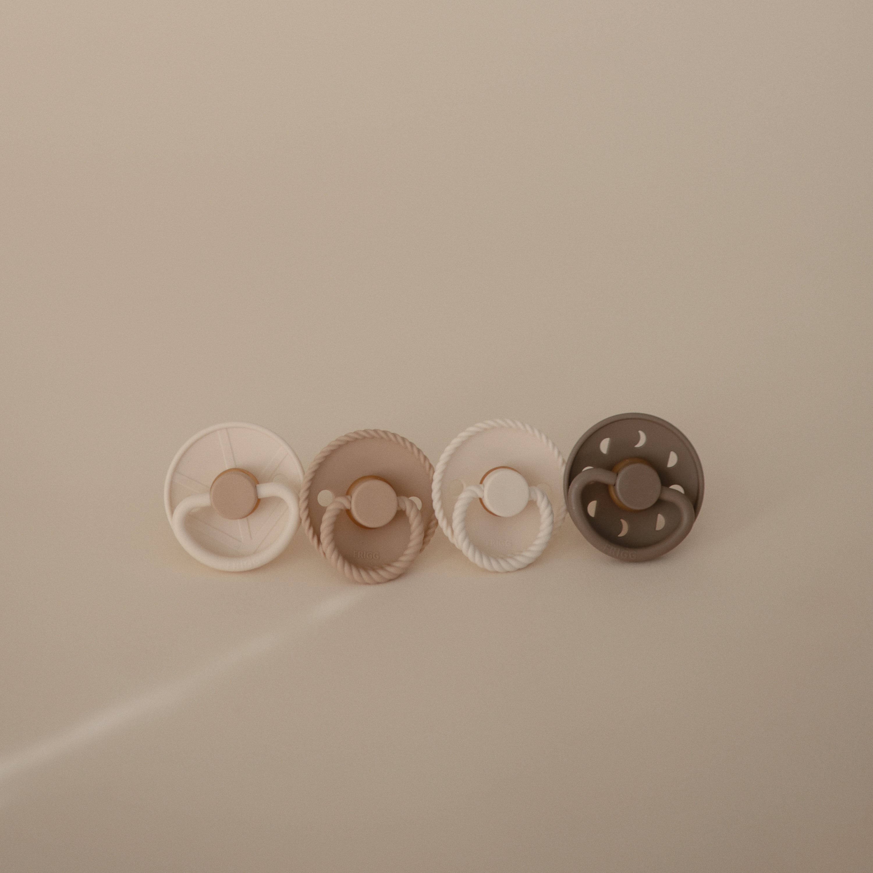 FRIGG Silicone Crystal Sparkle Pacifier 4-Pack FRIGG PACIFIERS Mushie