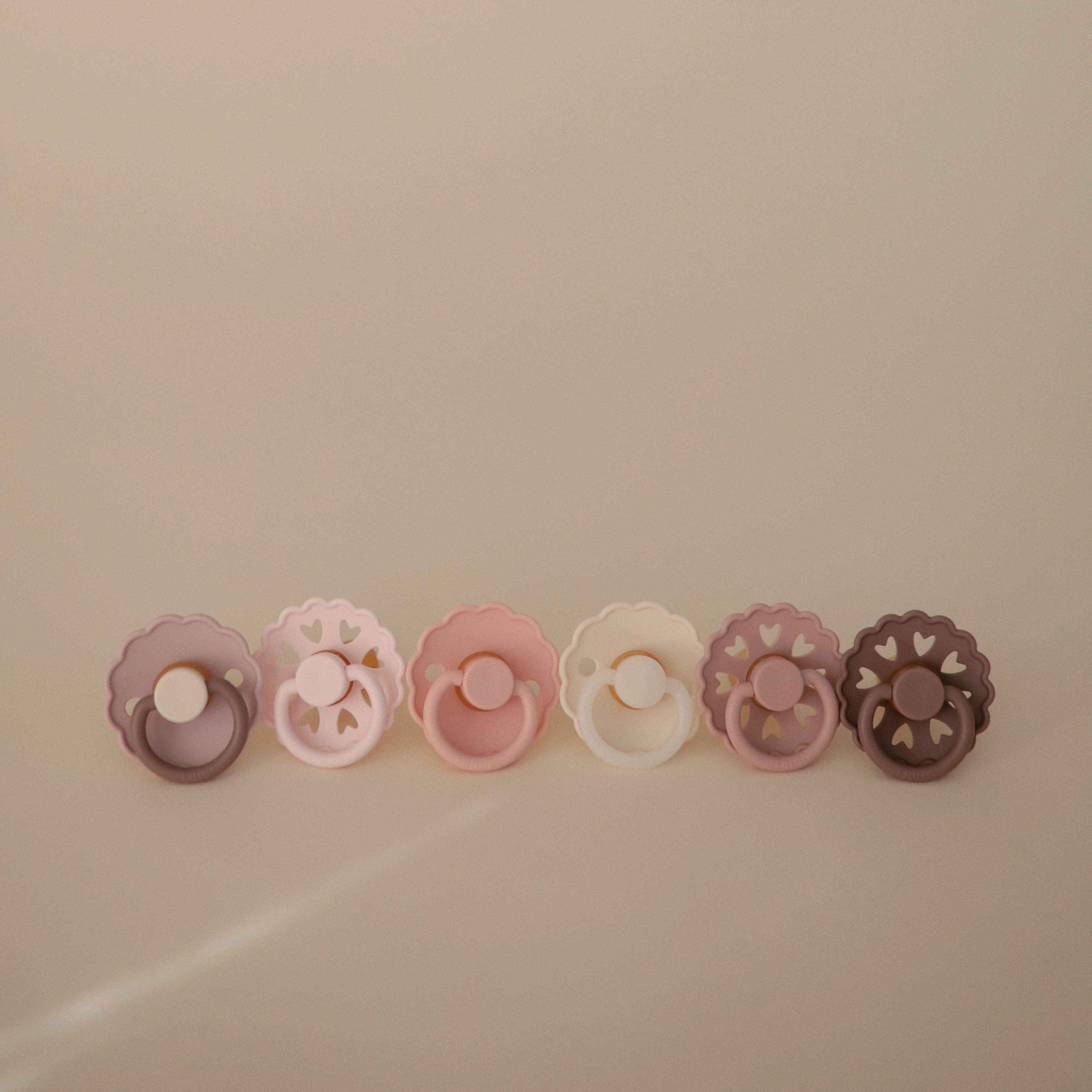 FRIGG Silicone Blooming Love Pacifier 6-Pack FRIGG PACIFIERS Mushie