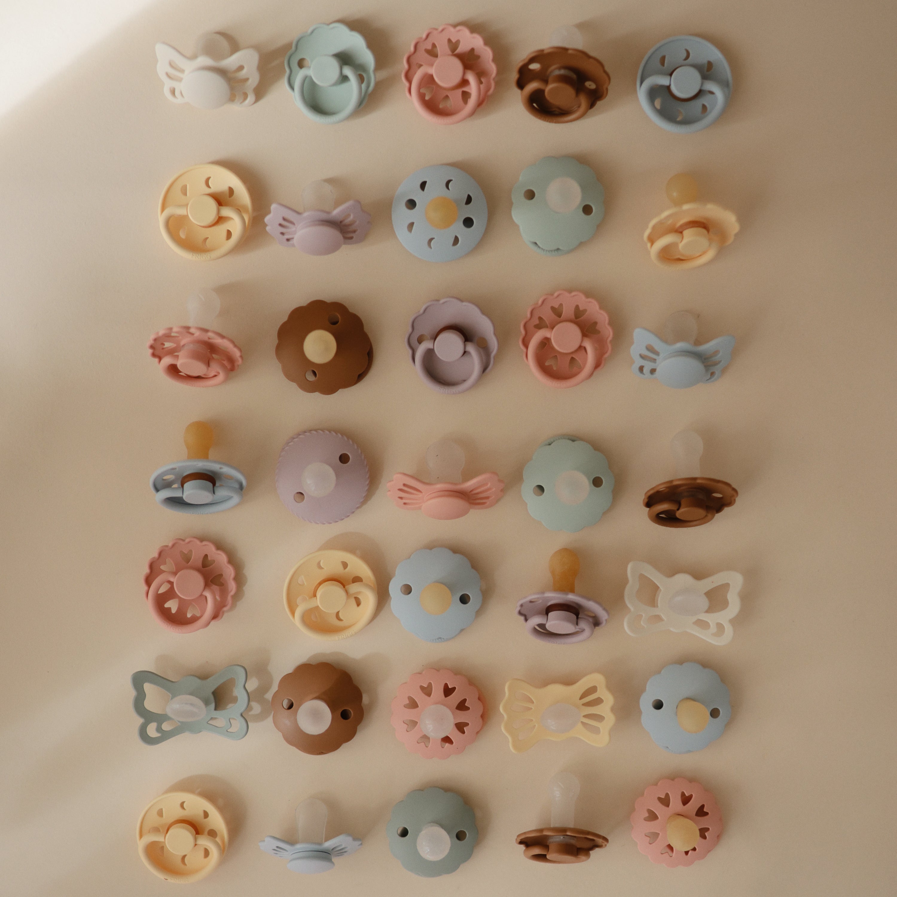 FRIGG Daisy Natural Rubber Pacifier 2-Pack FRIGG PACIFIERS Mushie