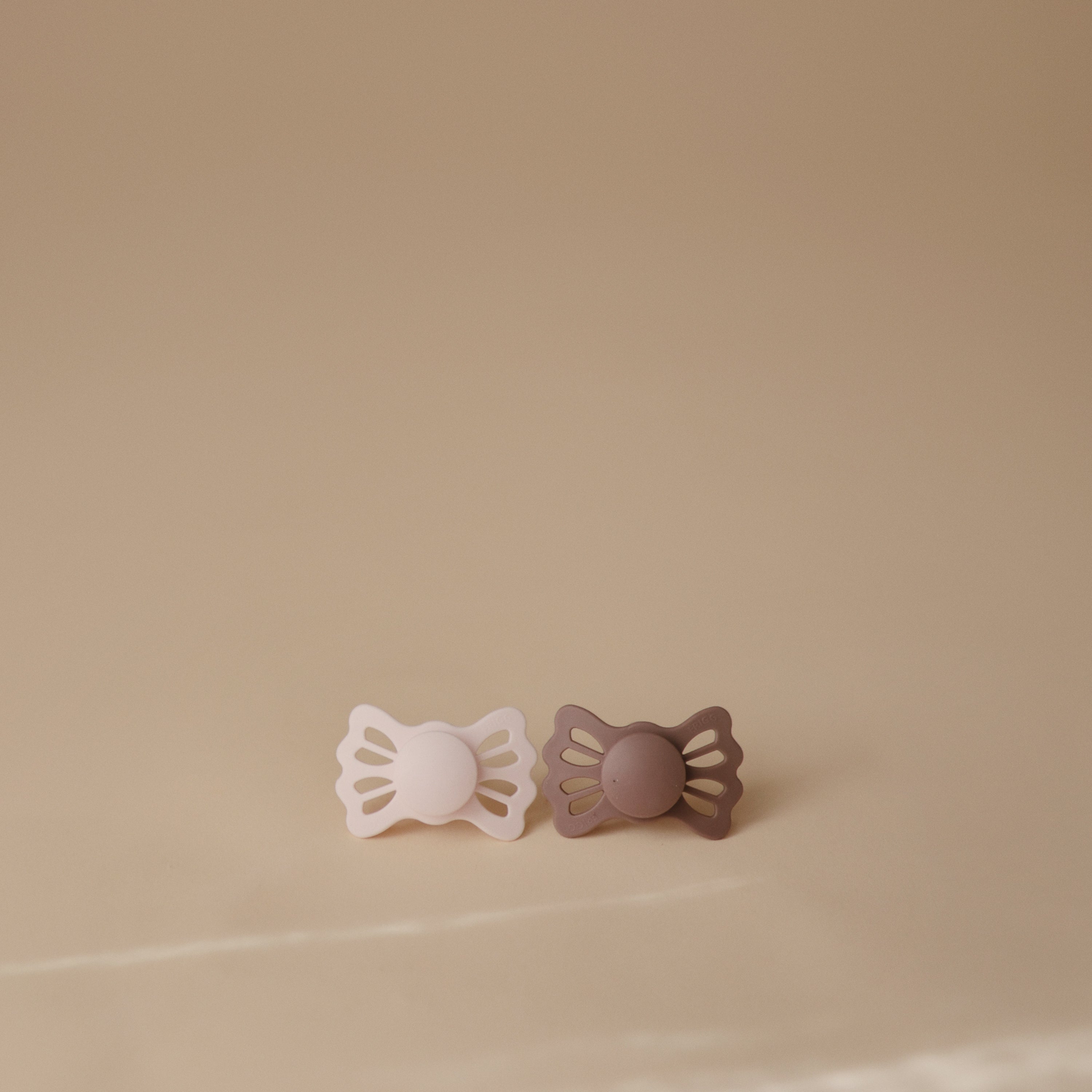 FRIGG Lucky Symmetrical Silicone Pacifier 2-Pack (6-18 Months) FRIGG PACIFIERS Mushie