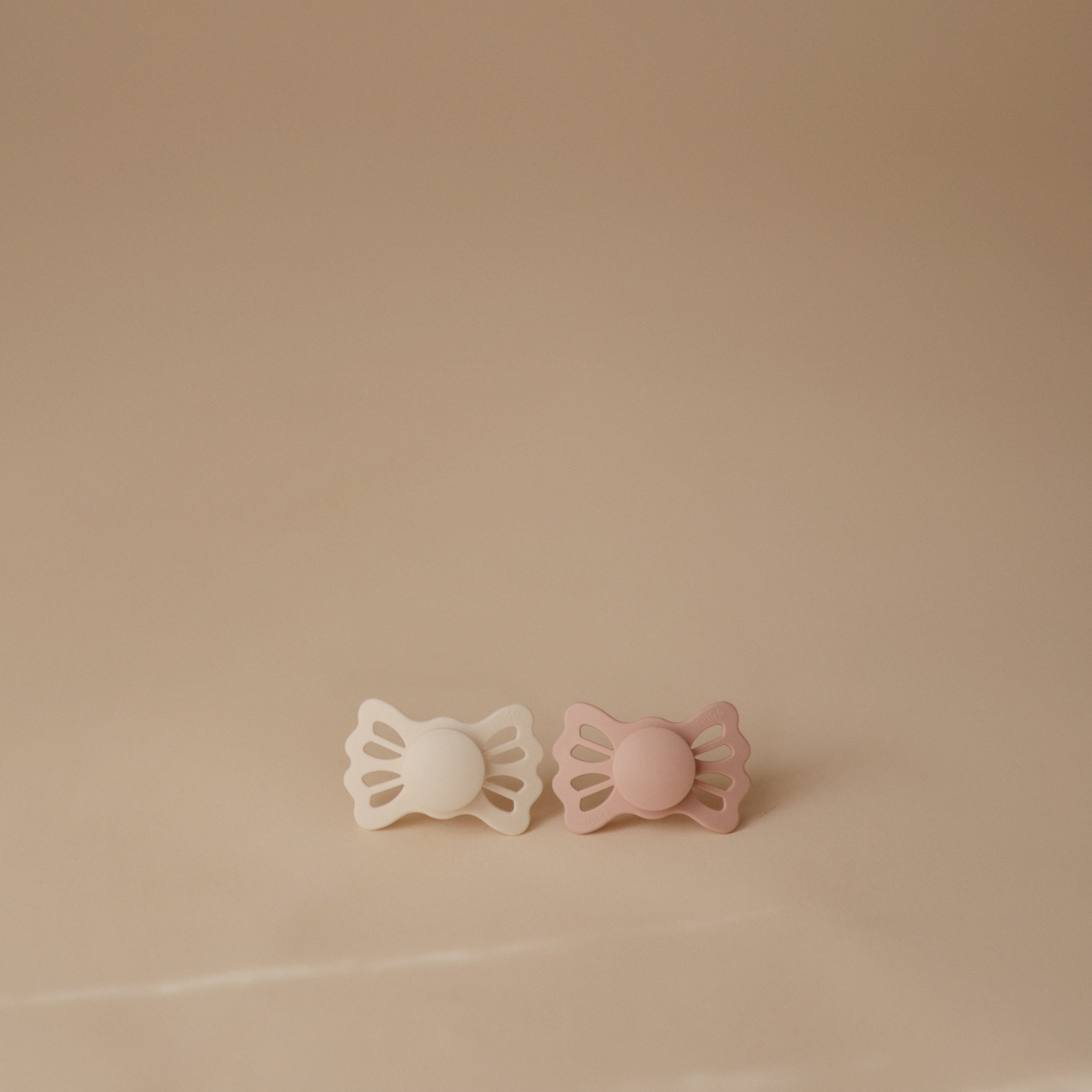 FRIGG Lucky Symmetrical Silicone Pacifier 2-Pack (6-18 Months) FRIGG PACIFIERS Mushie