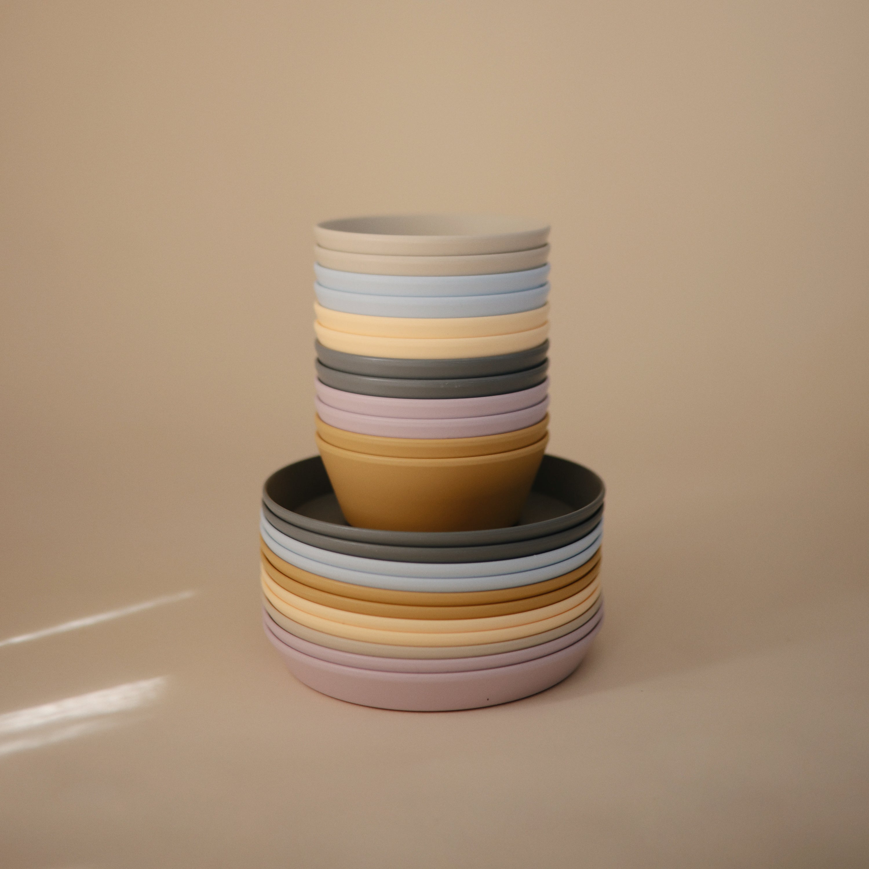 Round Dinnerware Plates, Set of 2 Dinnerware Mushie