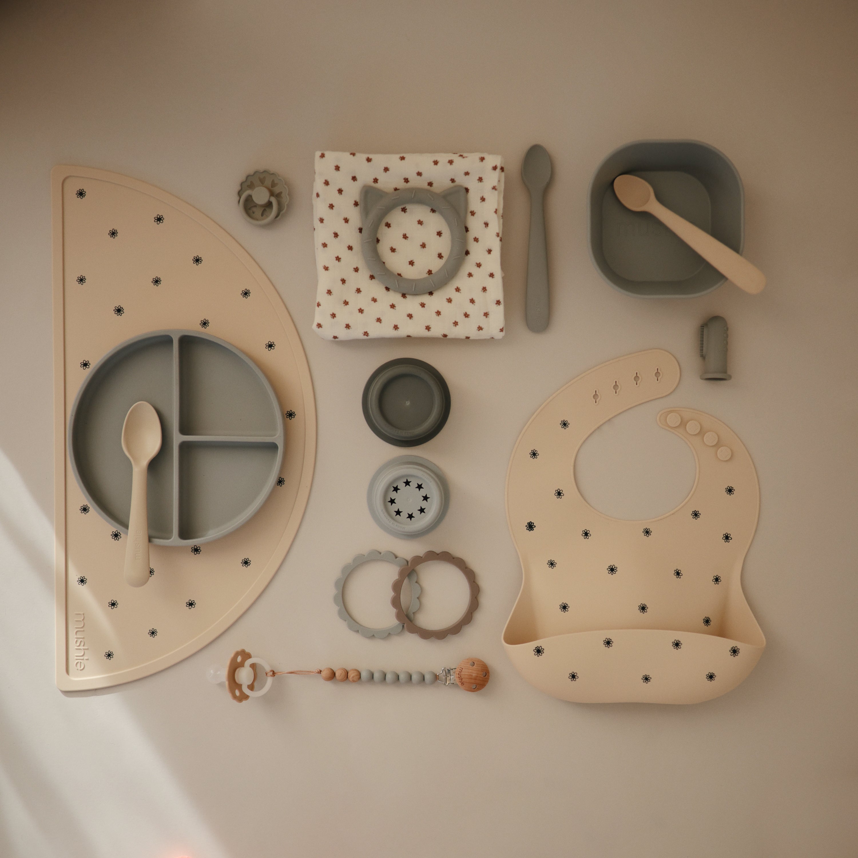 Silicone Pacifier Clip | Eva Pacifier Clip Mushie